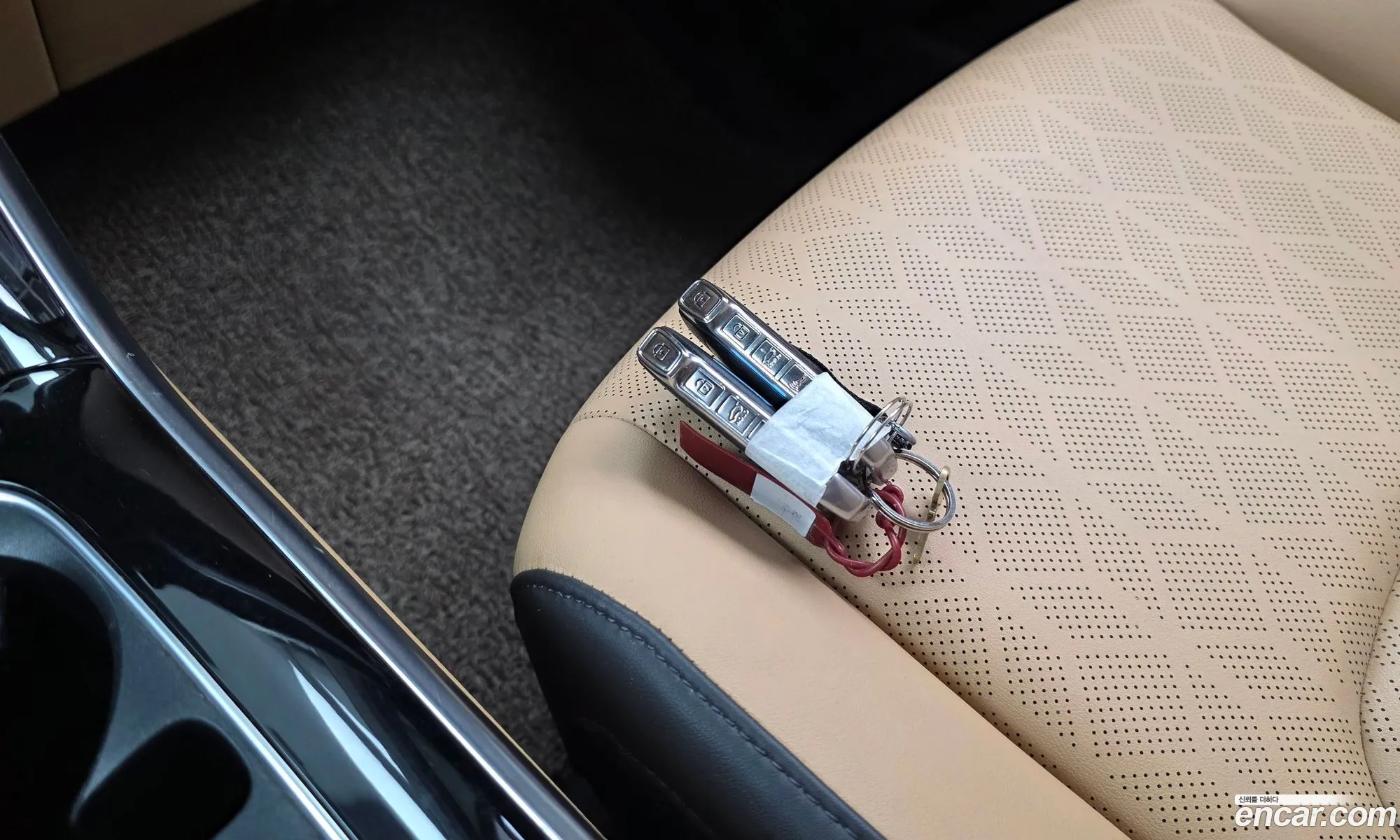 Kia Carnival 2021 KNANC81BBMS129070 — 12