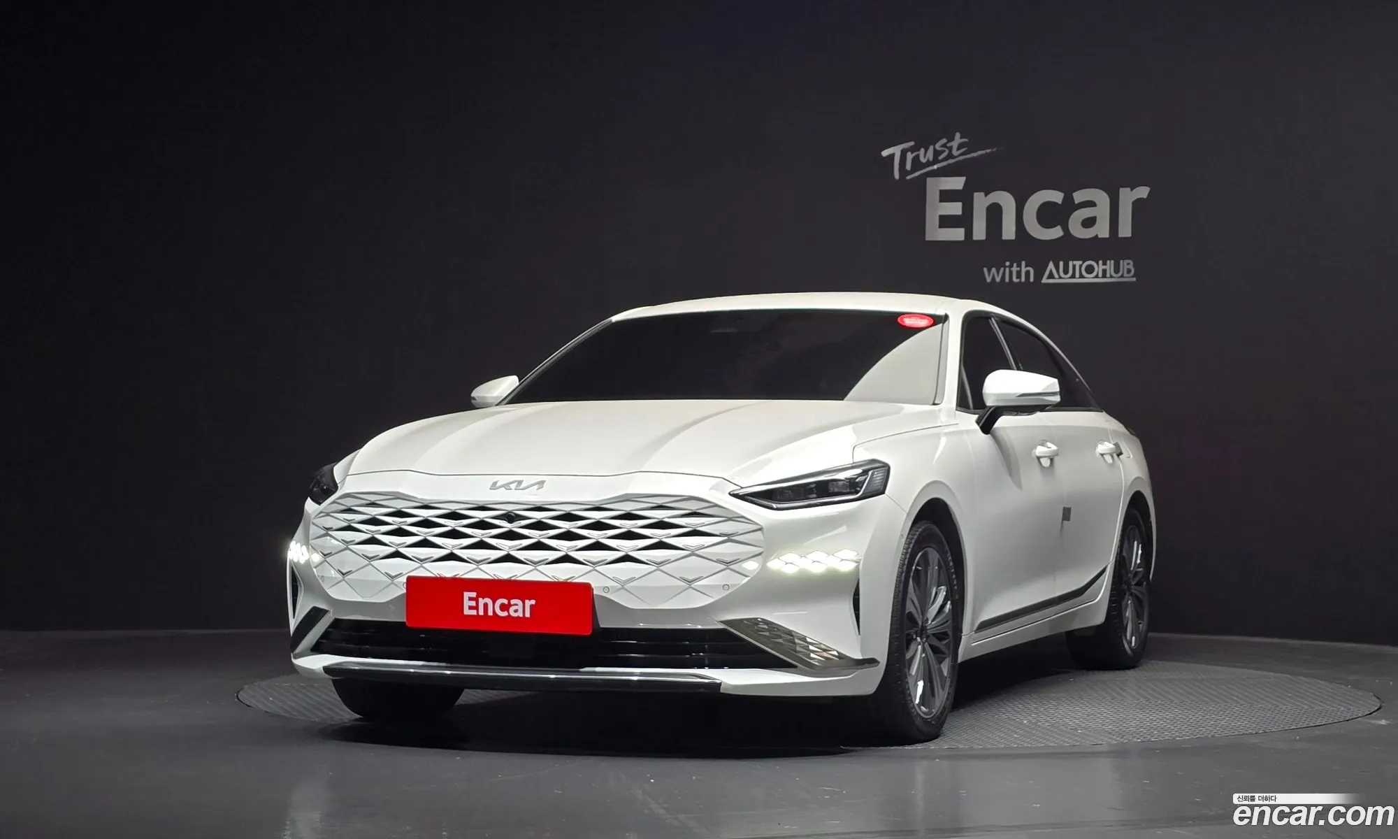 Kia K8 Hybrid 2023 — 2