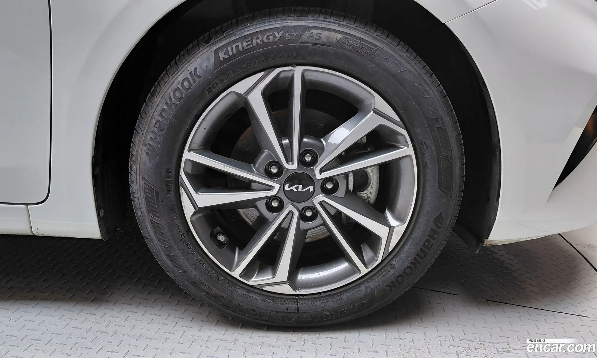 Kia K3 2022 KNAF241BENA946586 — 2