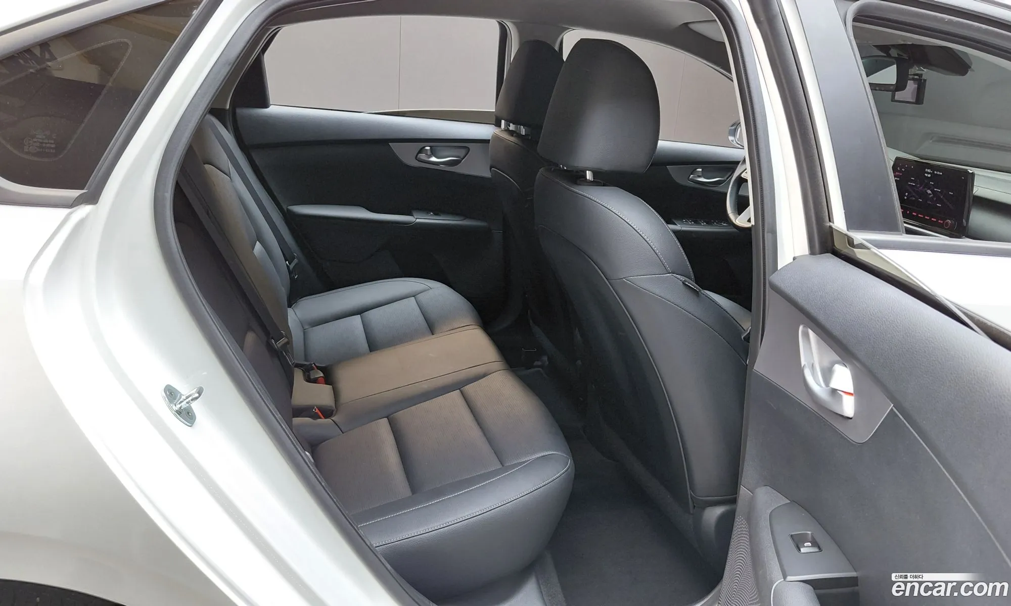 Kia K3 2022 KNAF241BENA946586 — 6