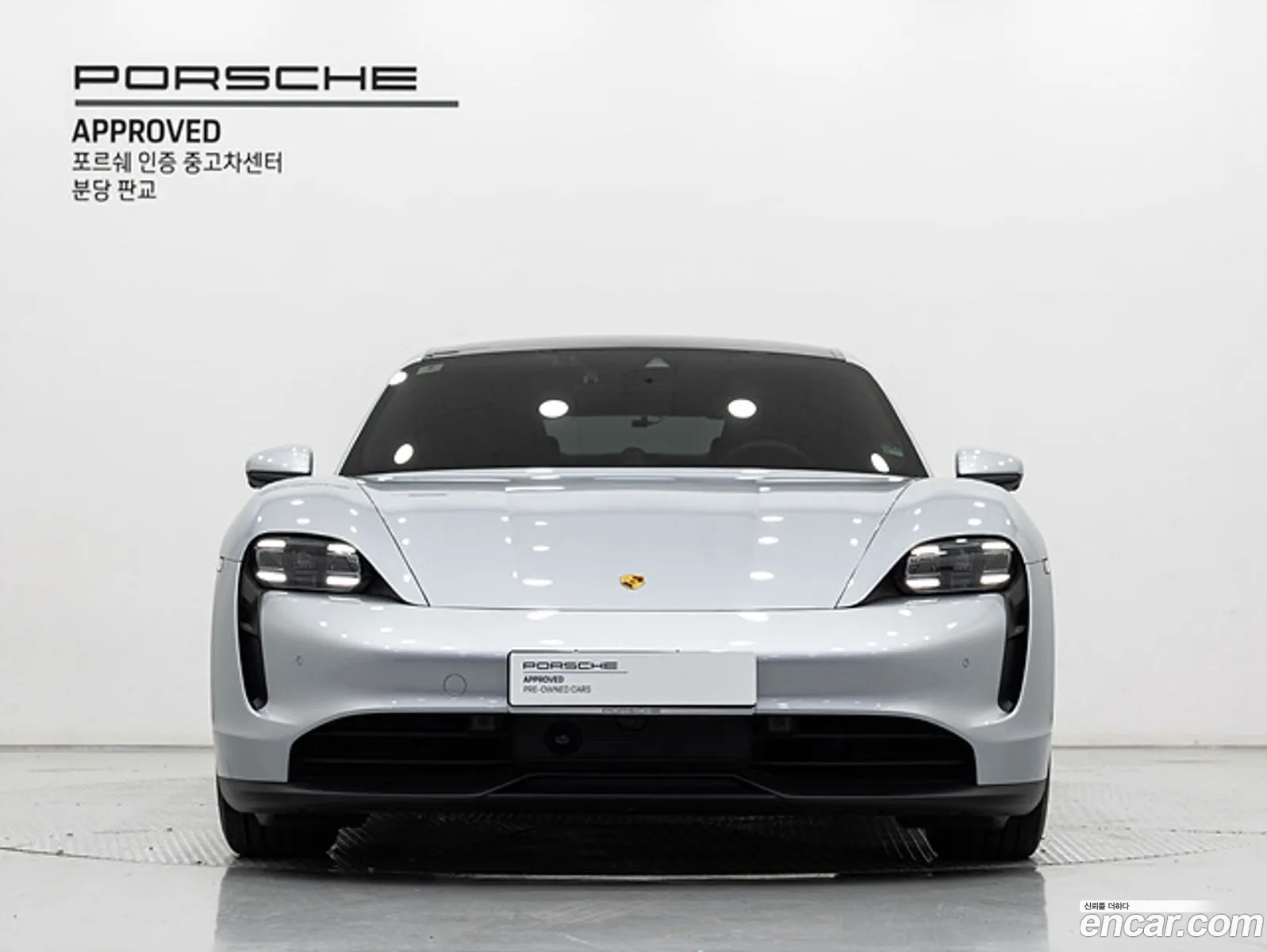 Porsche Taycan 2023 — 10