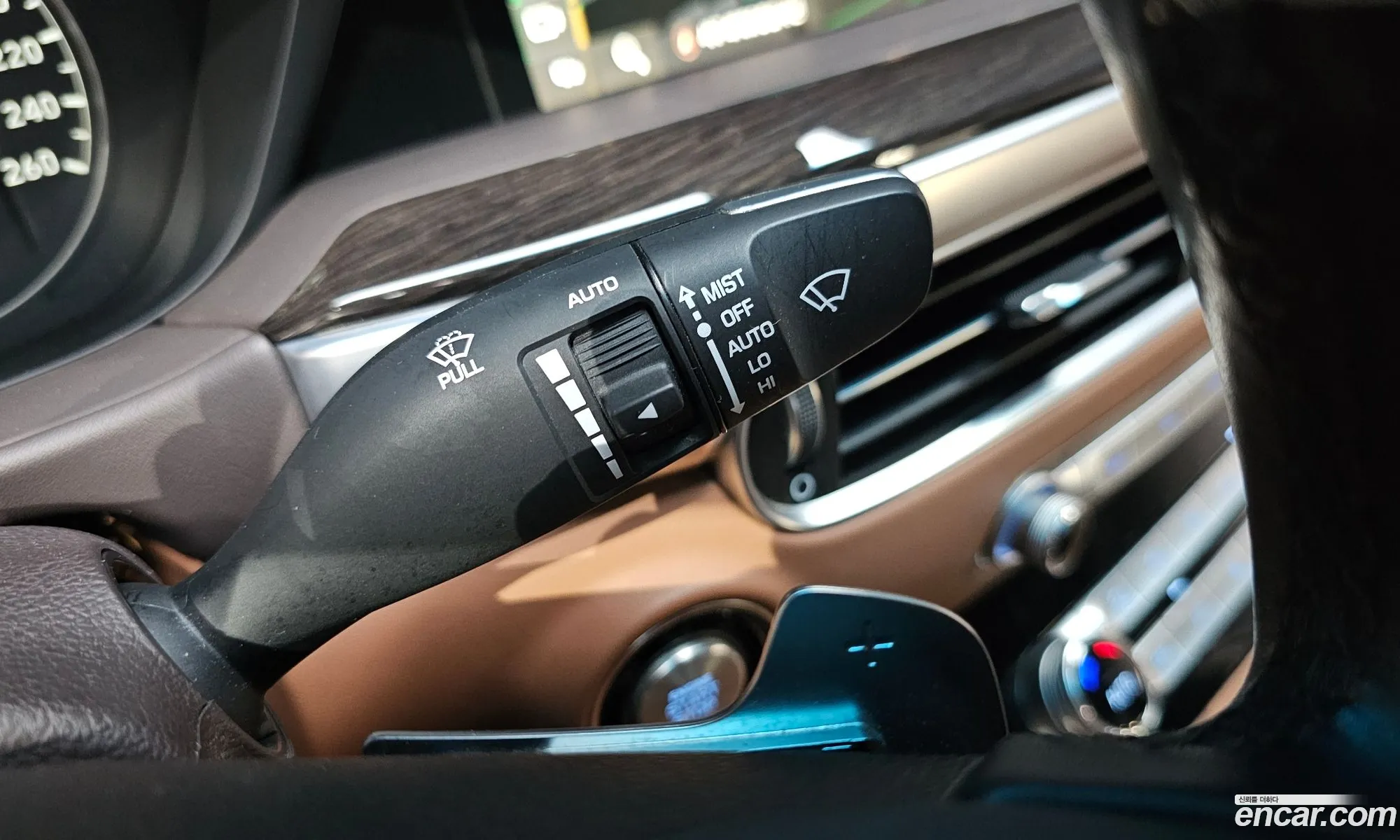 Genesis G90 2019 — 8