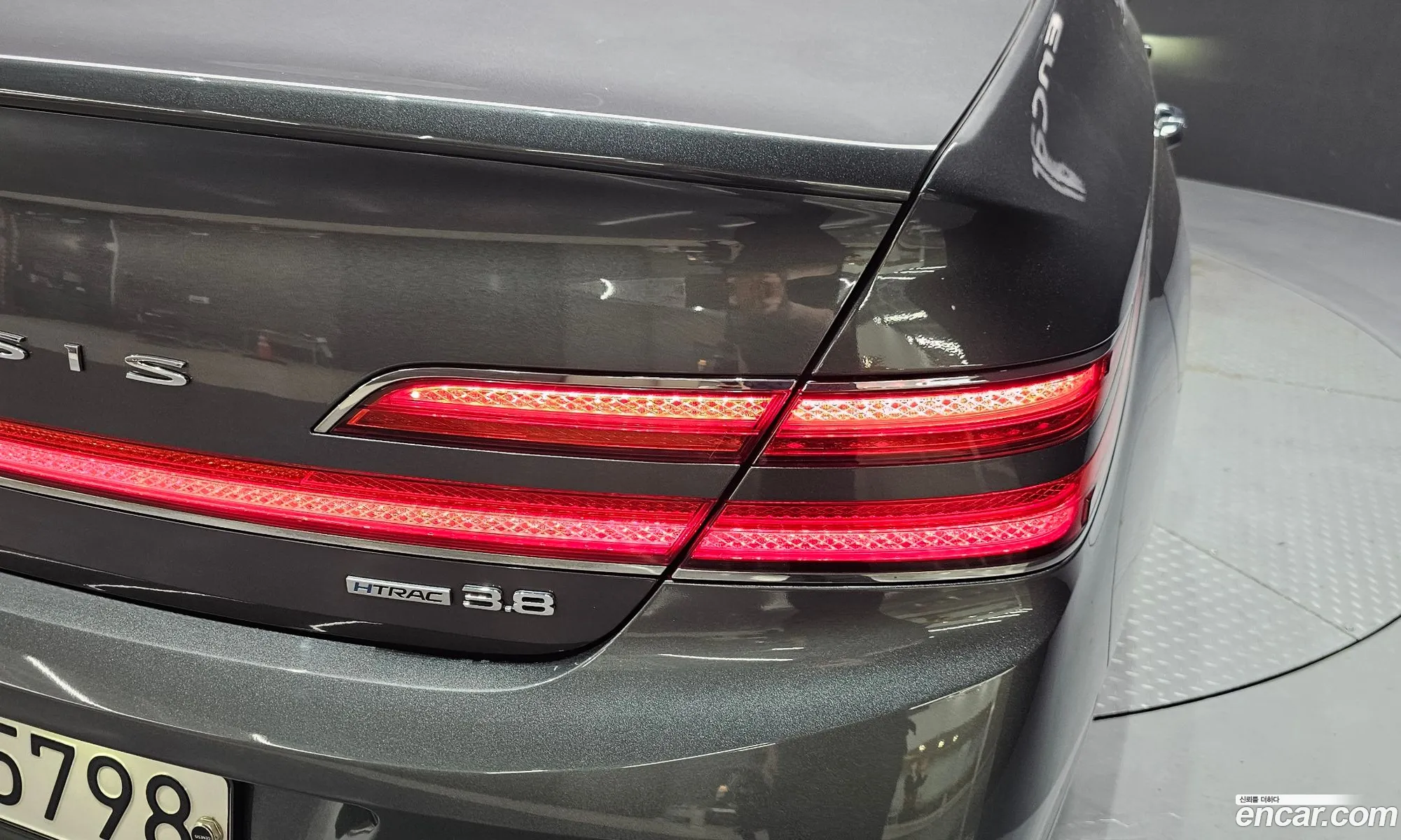 Genesis G90 2019 — 19