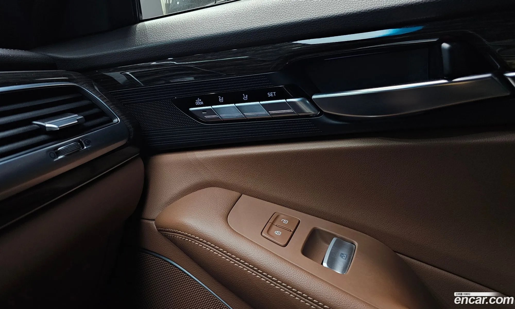 Genesis G90 2019 — 26