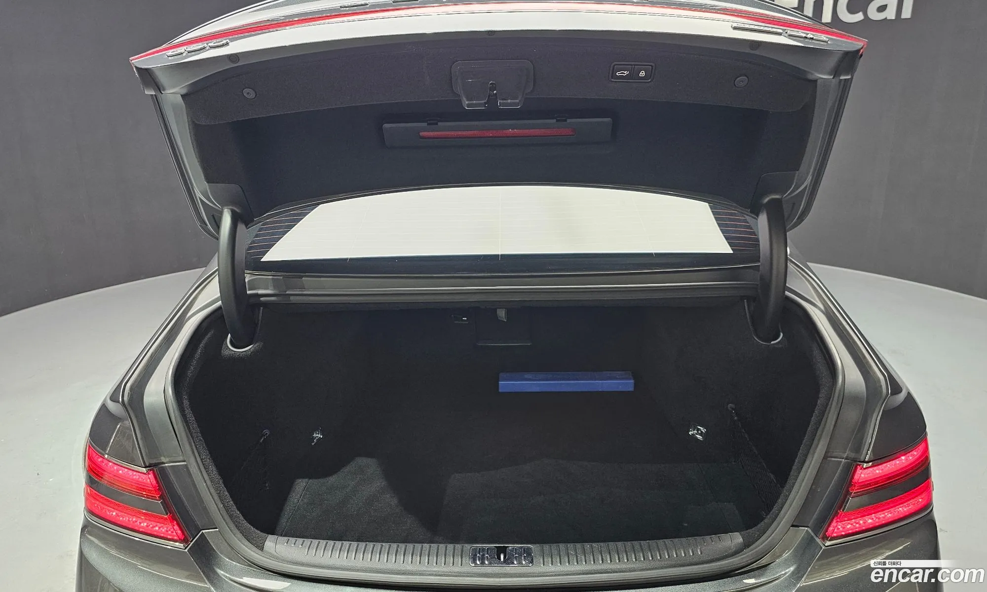 Genesis G90 2019 — 3