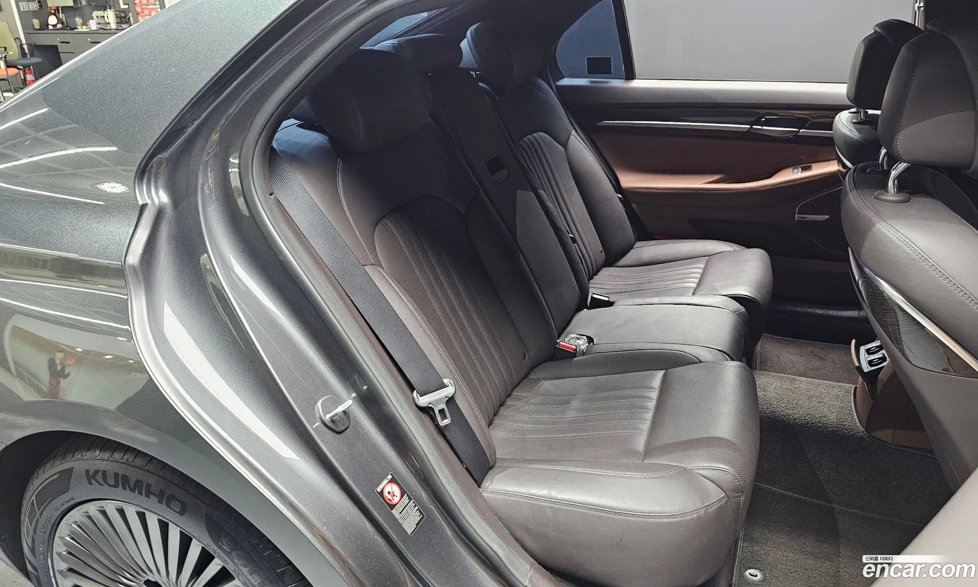 Genesis G90 2019 — 22