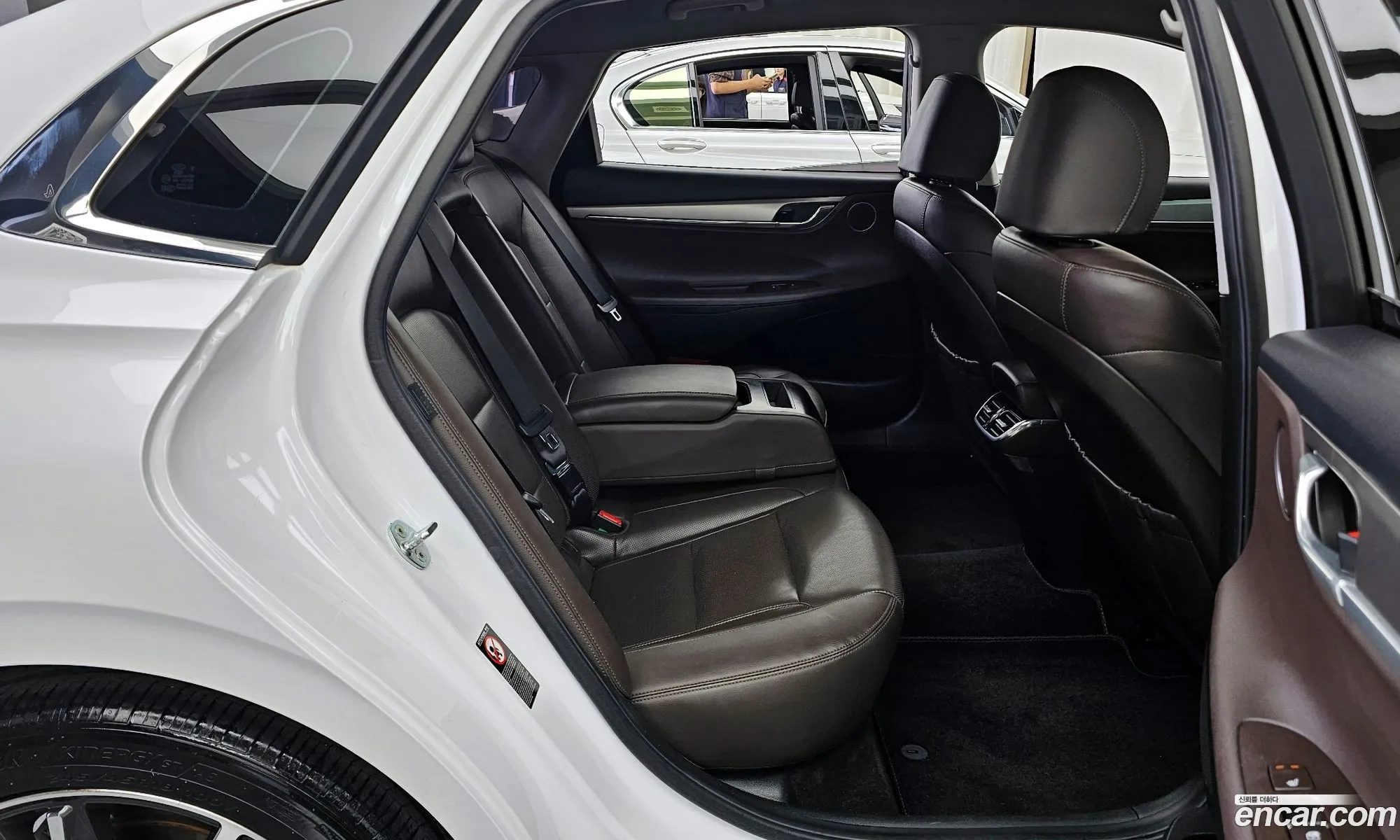 Hyundai Grandeur IG 2020 — 29