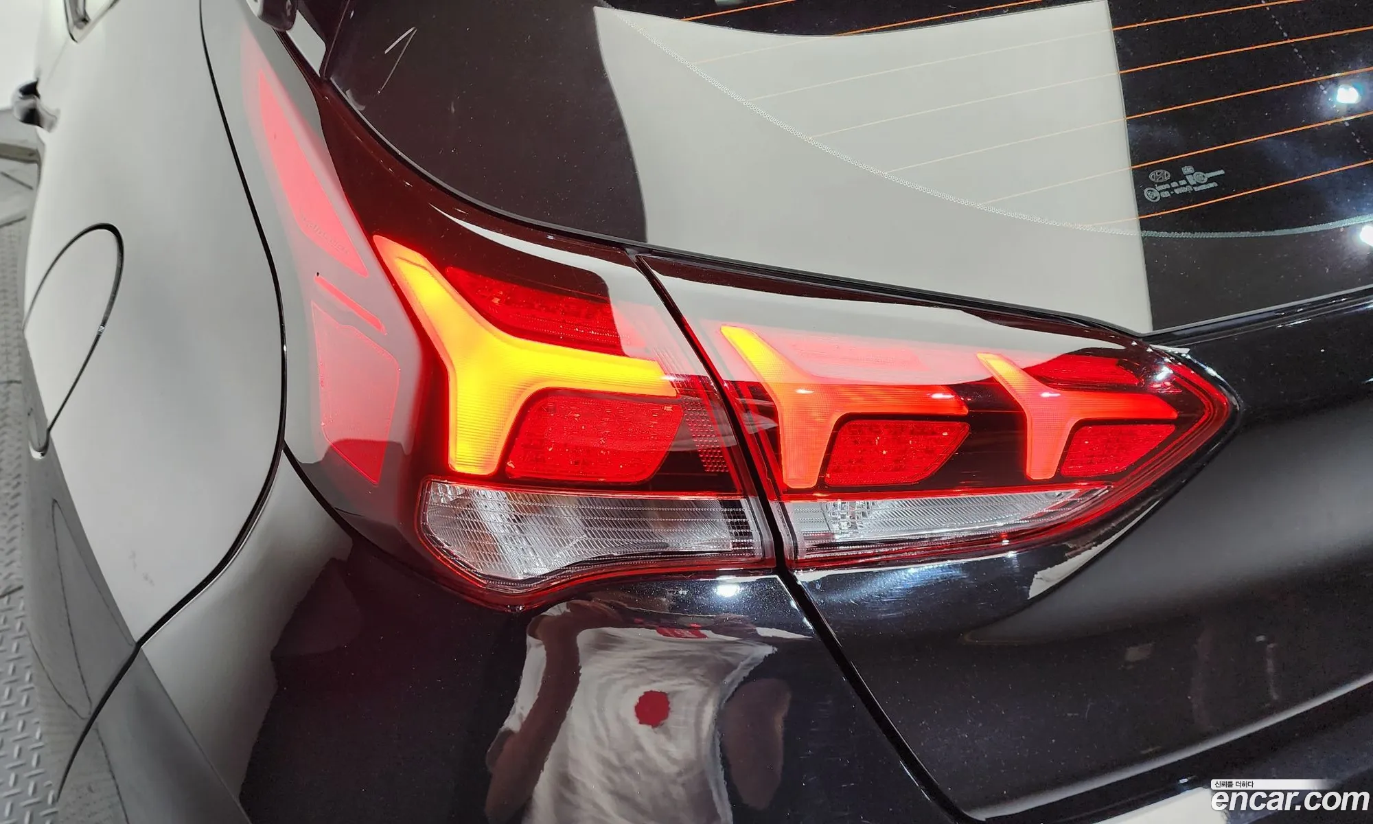 Hyundai Veloster 2021 KMHT361HGNU011652 — 36