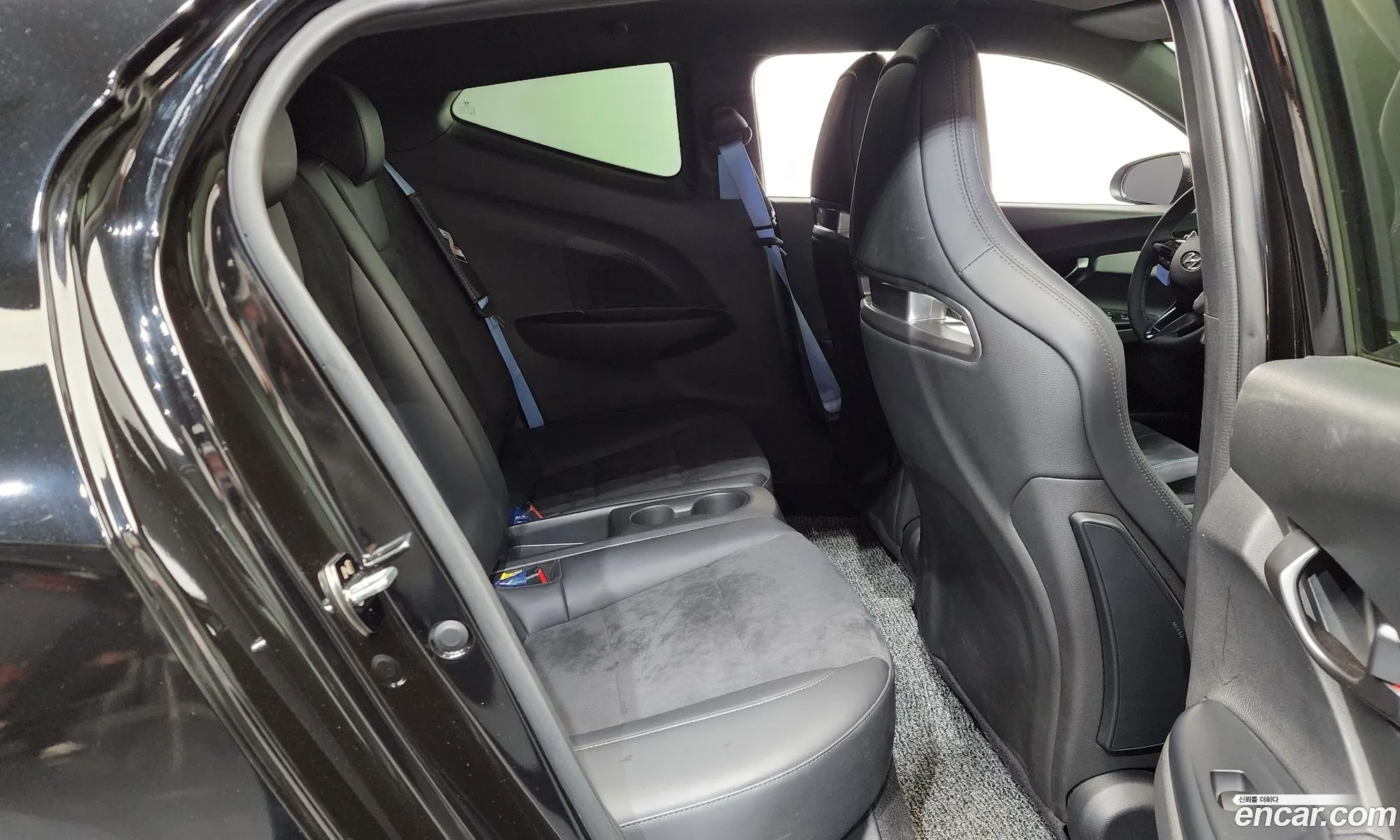 Hyundai Veloster 2021 KMHT361HGNU011652 — 24