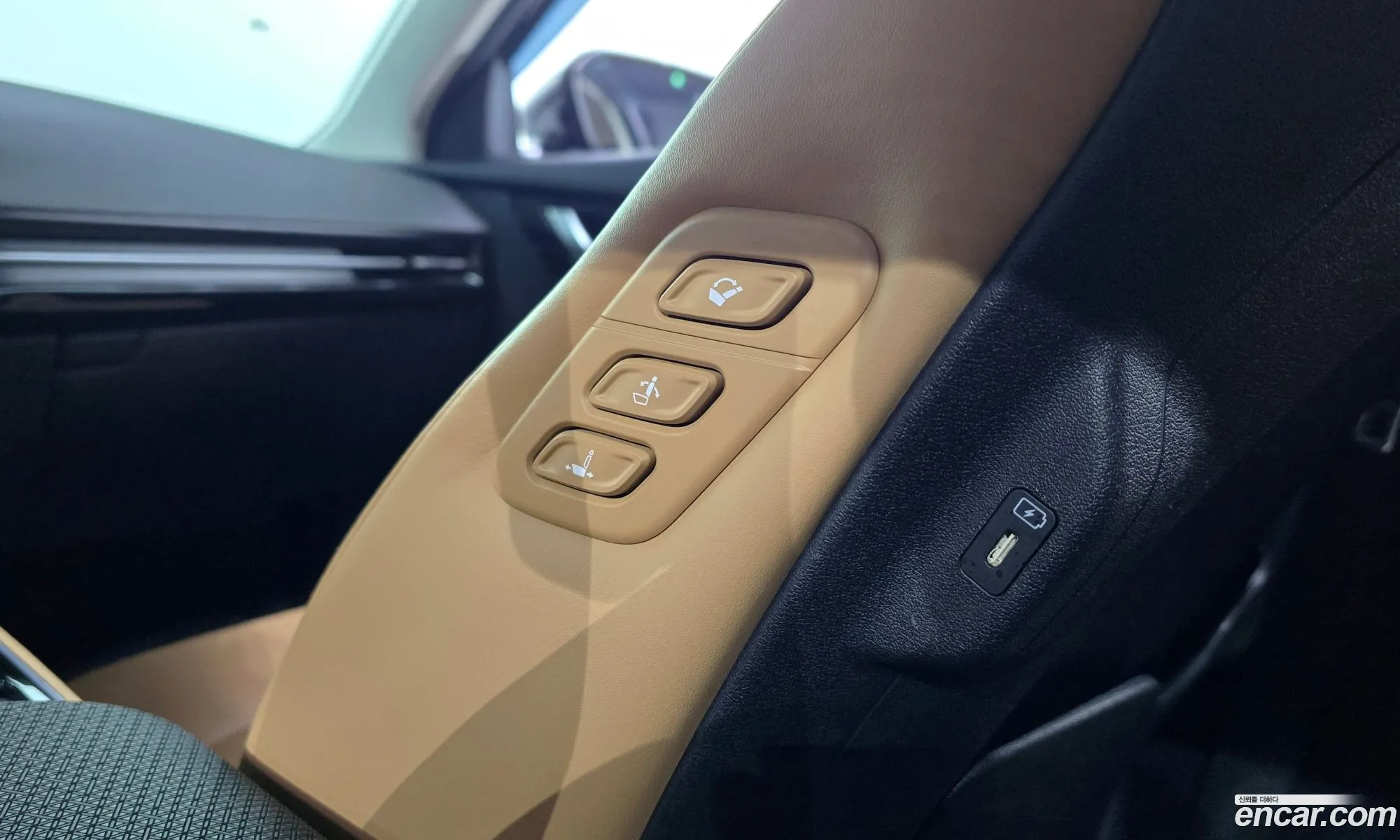 Kia EV6 2023 KNAC381AFPA136492 — 25