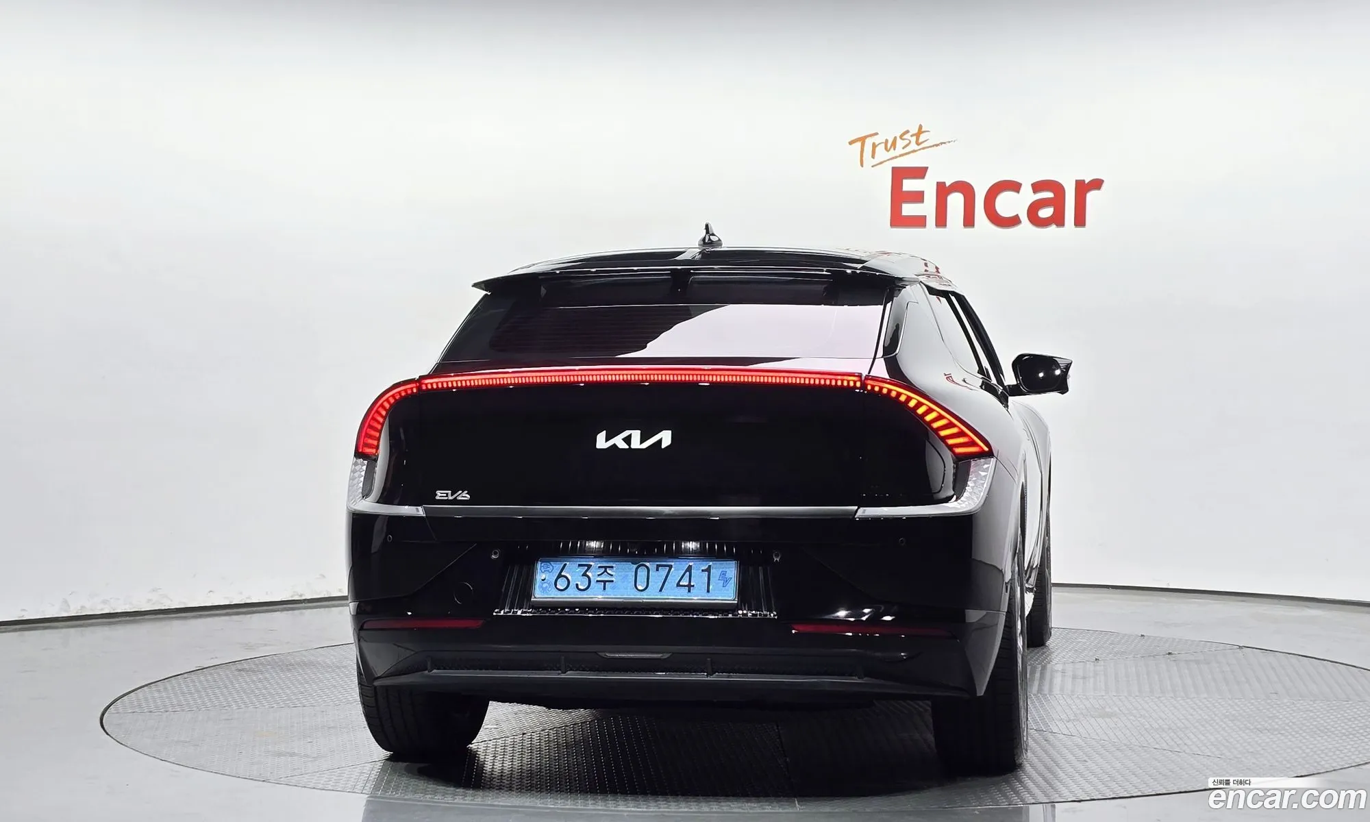 Kia EV6 2023 KNAC381AFPA136492 — 23