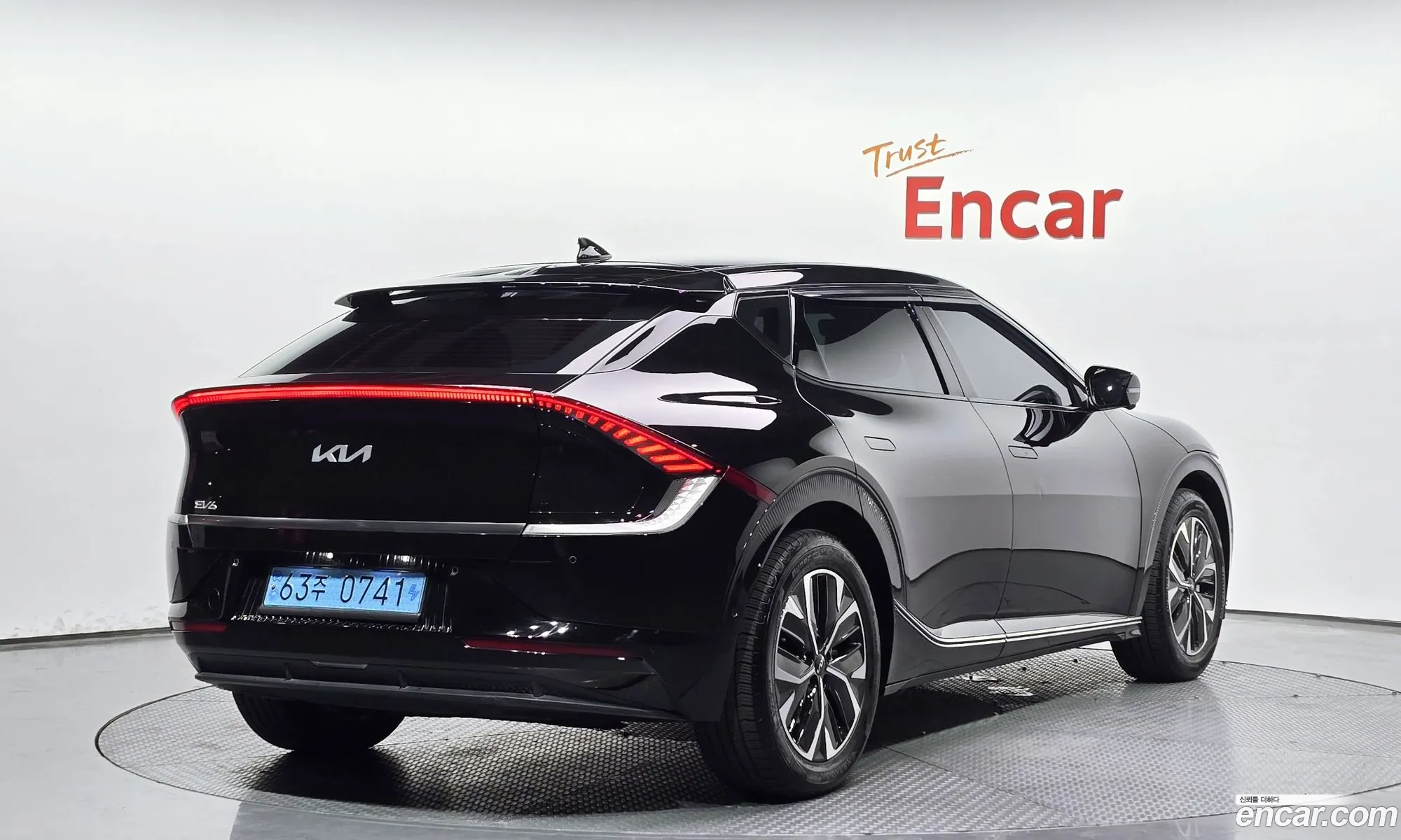 Kia EV6 2023 KNAC381AFPA136492 — 9