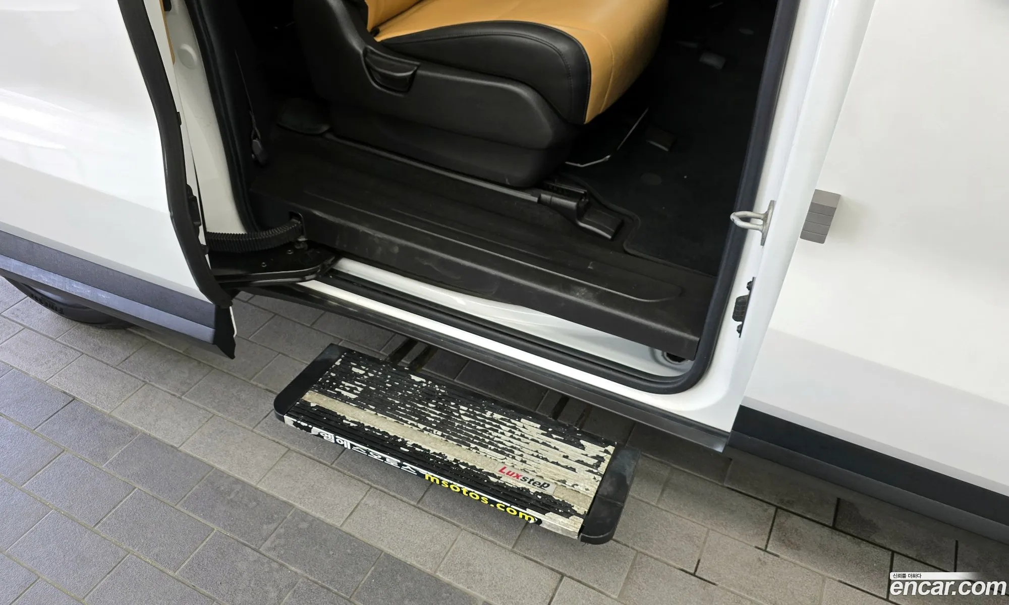 Kia Carnival 2021 KNHNB37BBMS073797 — 32