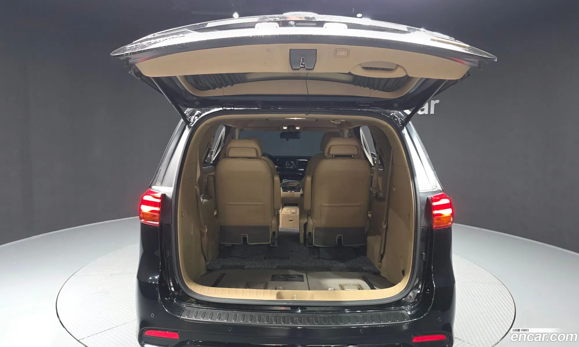 Kia Carnival 2019 KNAME811BKS534934 — 7
