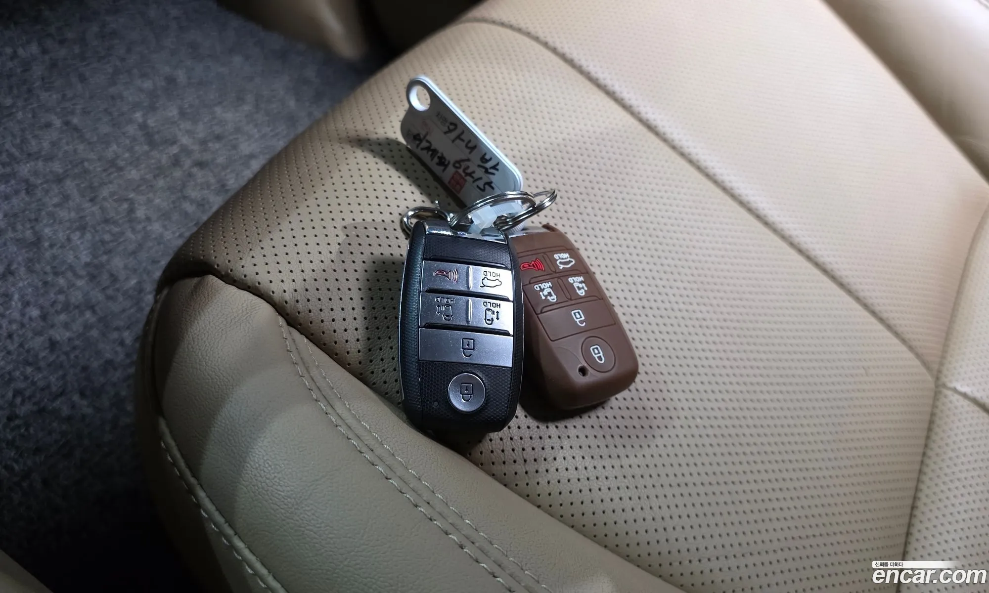 Kia Carnival 2019 KNAME811BKS534934 — 10