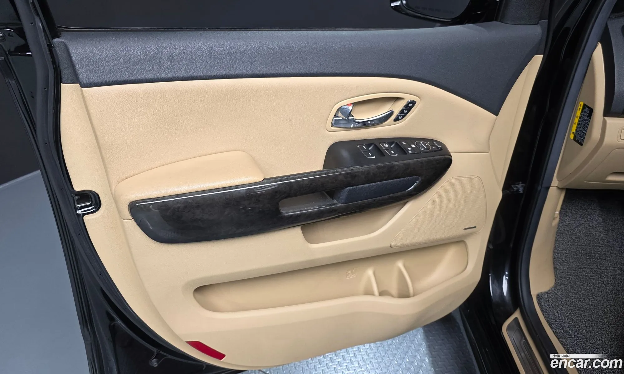 Kia Carnival 2019 KNAME811BKS534934 — 30