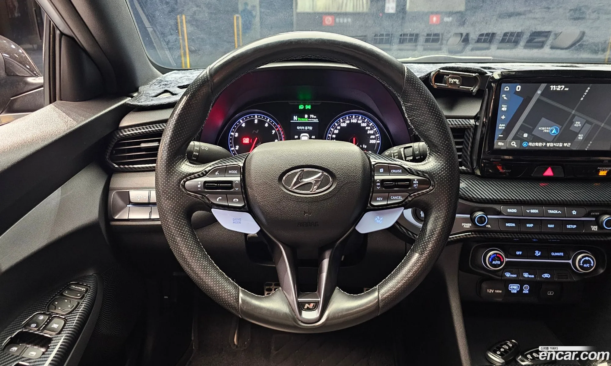 Hyundai Veloster 2018 — 17