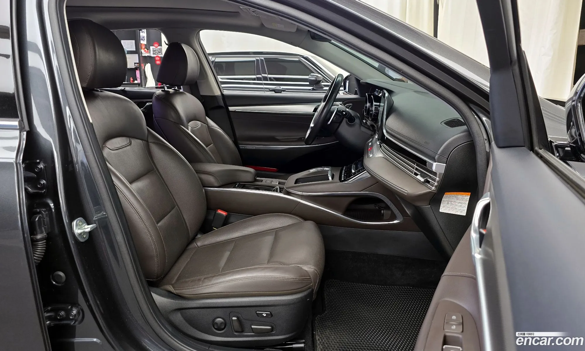 Hyundai Grandeur IG Hybrid 2019 — 17