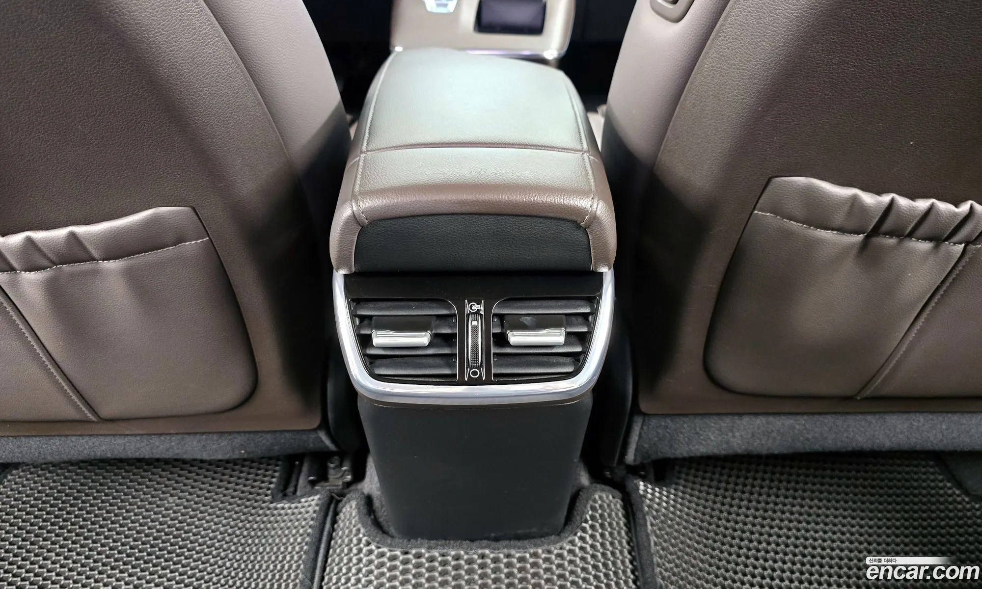 Hyundai Grandeur IG Hybrid 2019 — 28