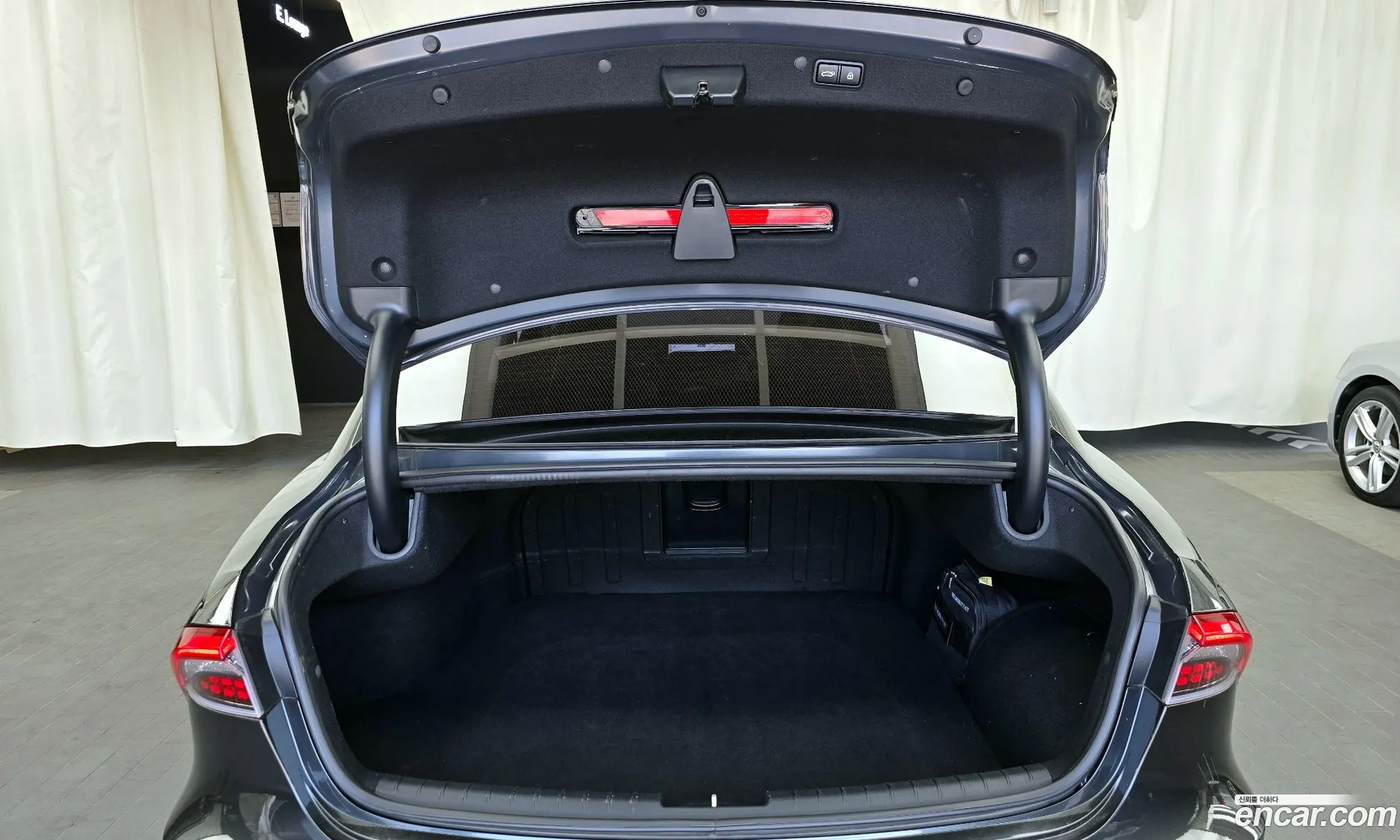 Hyundai Grandeur IG Hybrid 2019 — 13