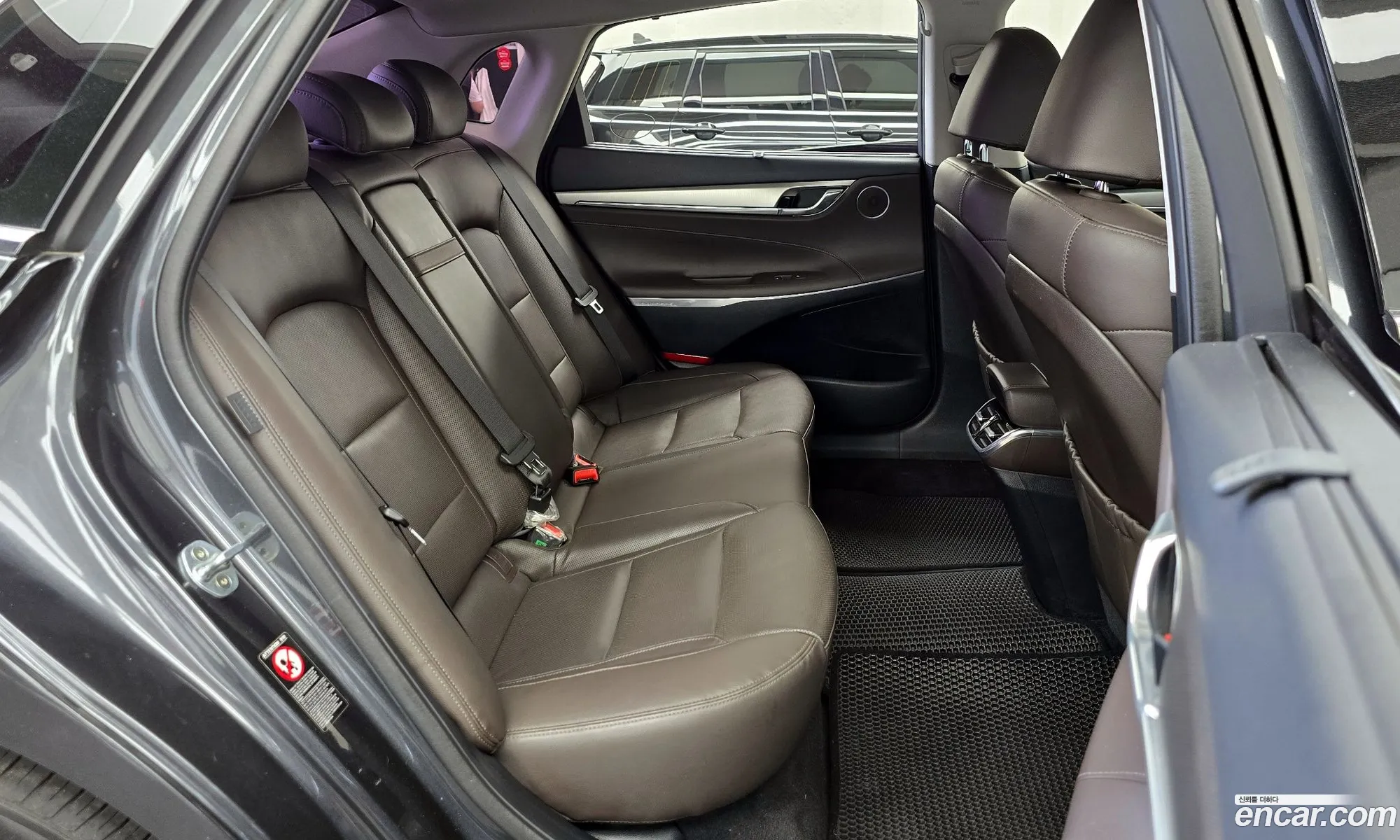 Hyundai Grandeur IG Hybrid 2019 — 25
