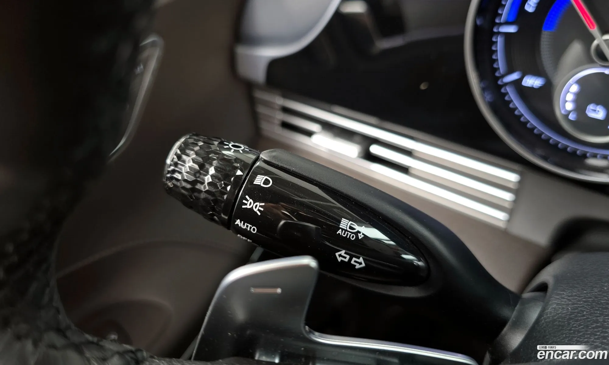 Hyundai Grandeur IG Hybrid 2019 — 3