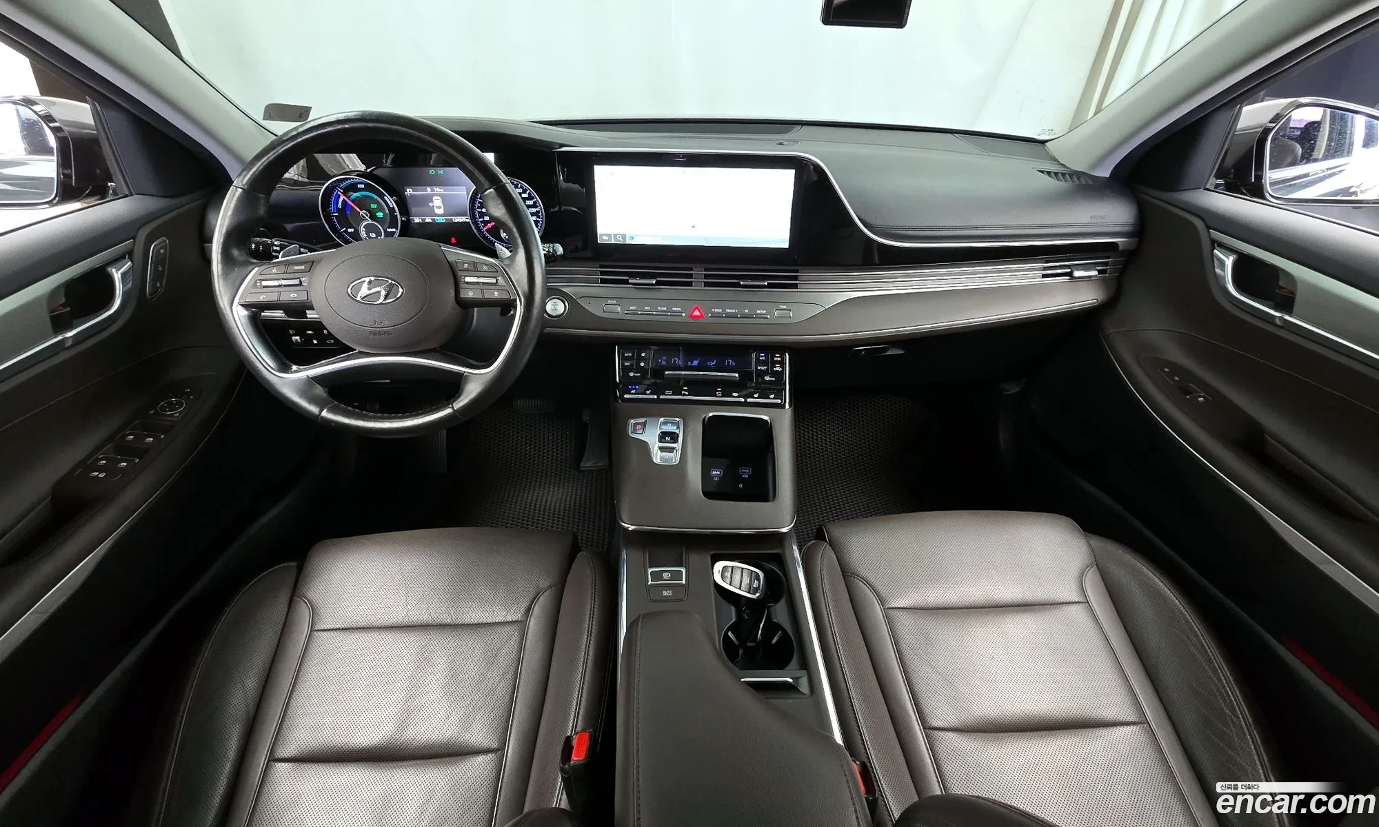 Hyundai Grandeur IG Hybrid 2019 — 30
