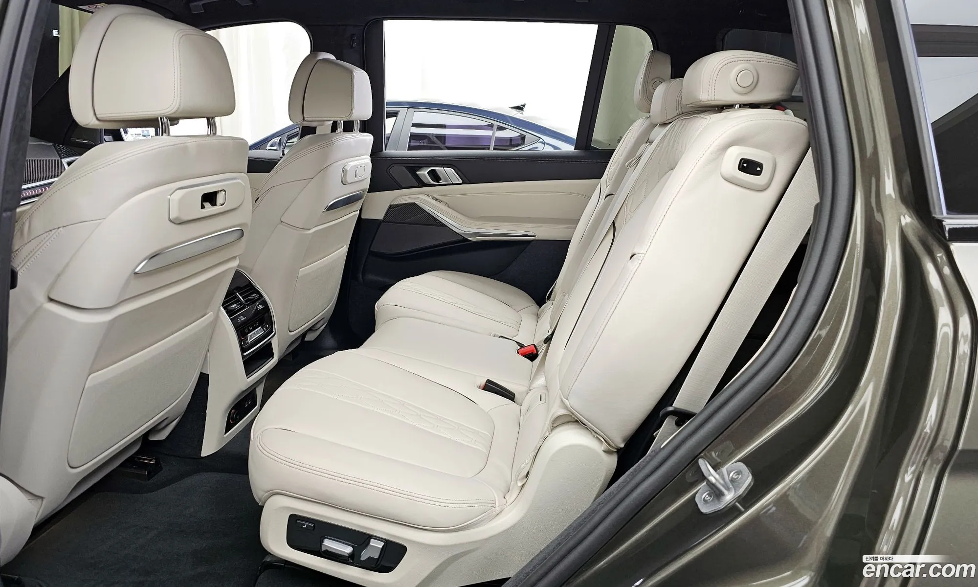BMW X7 2025 WBA21EM03S9Z84074 — 13