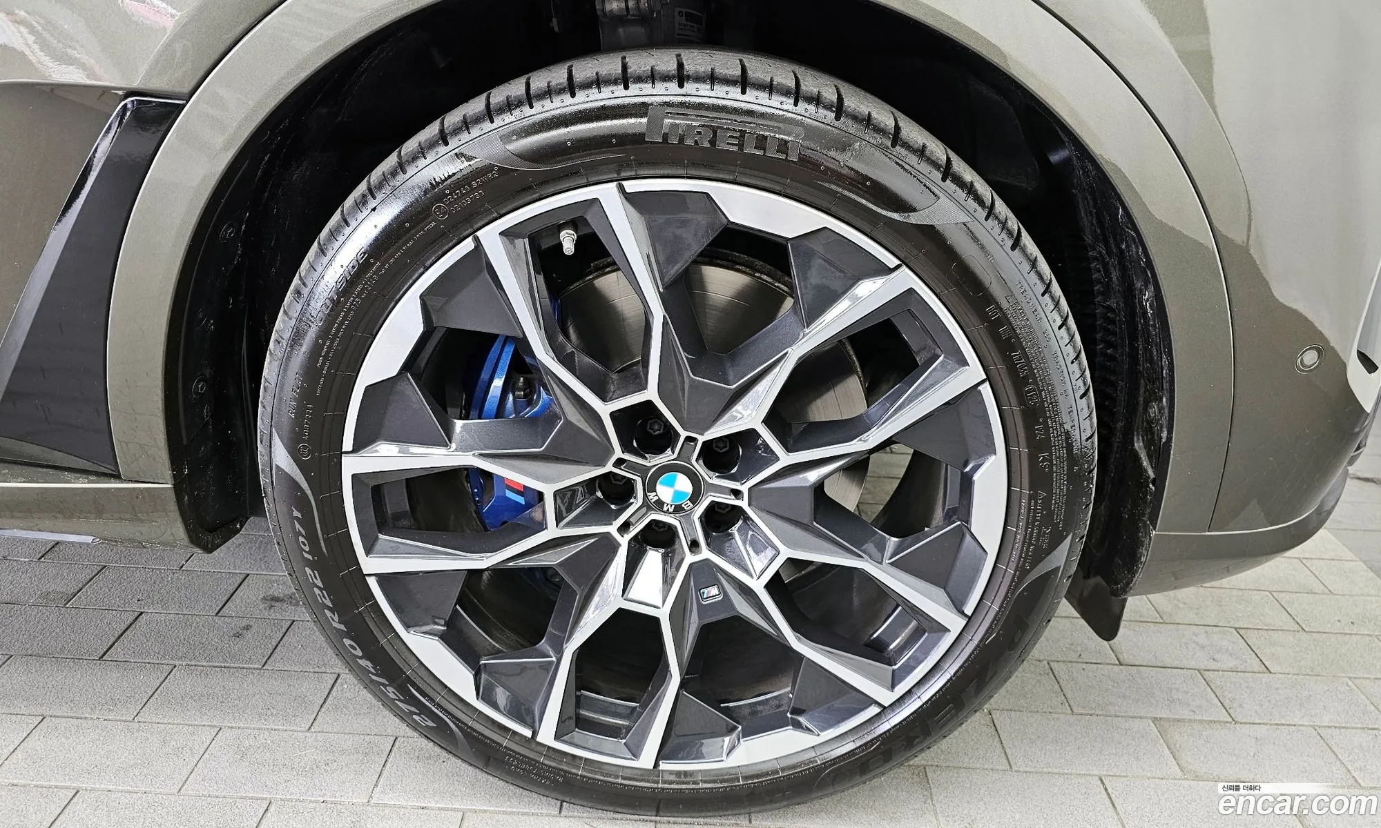 BMW X7 2025 WBA21EM03S9Z84074 — 26