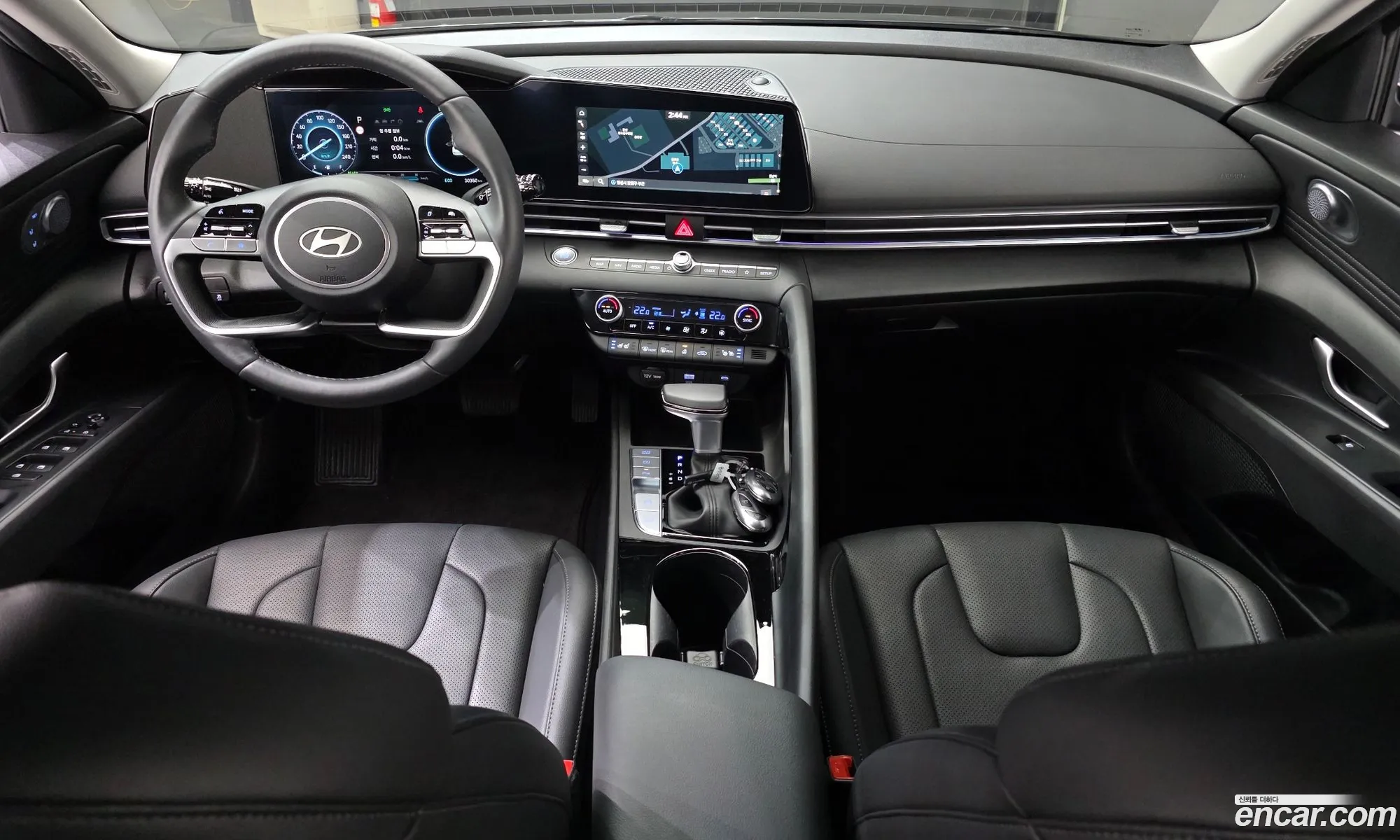 Hyundai Elantra Hybrid 2024 — 3