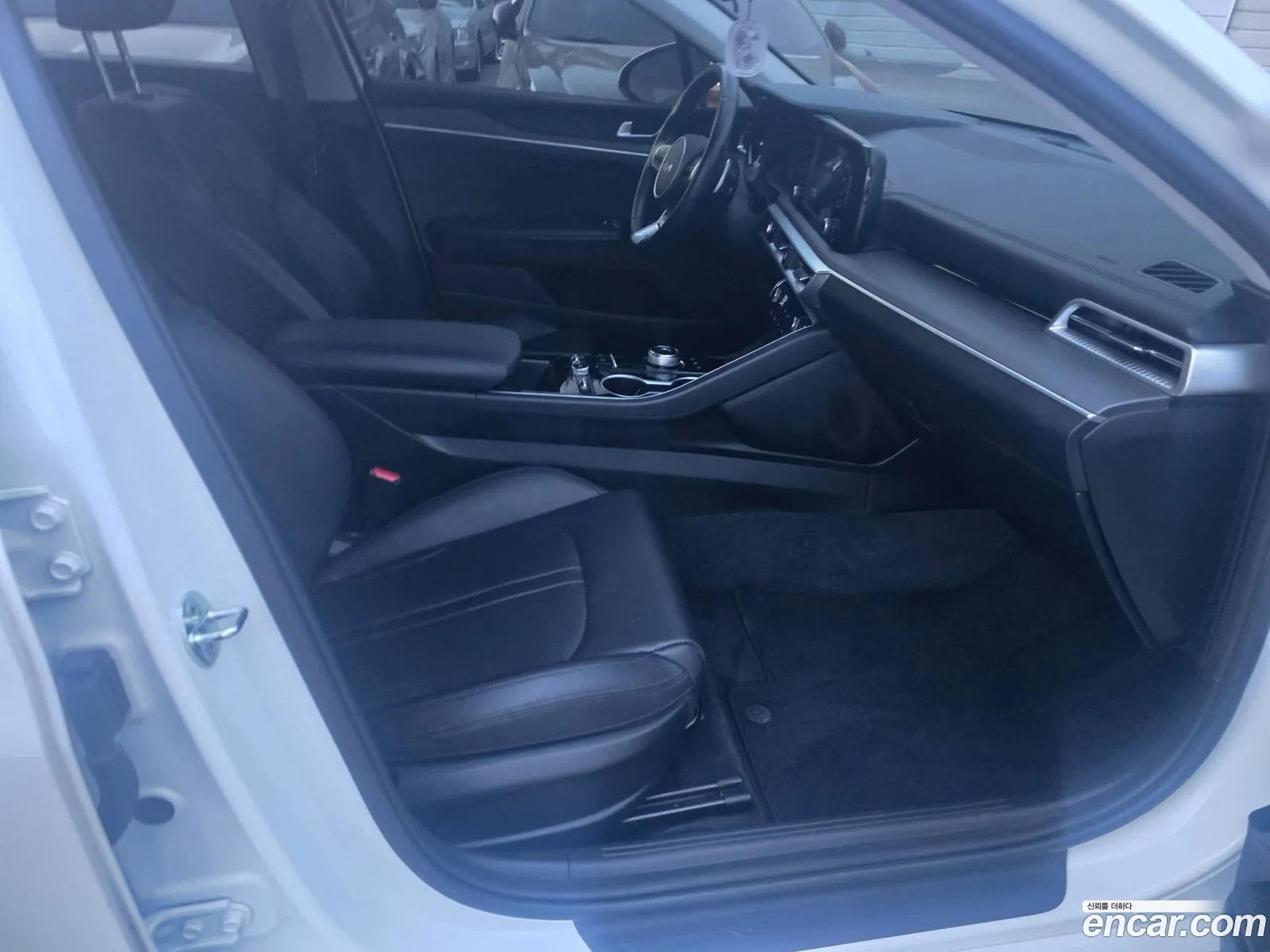 Kia K5 2022 — 16