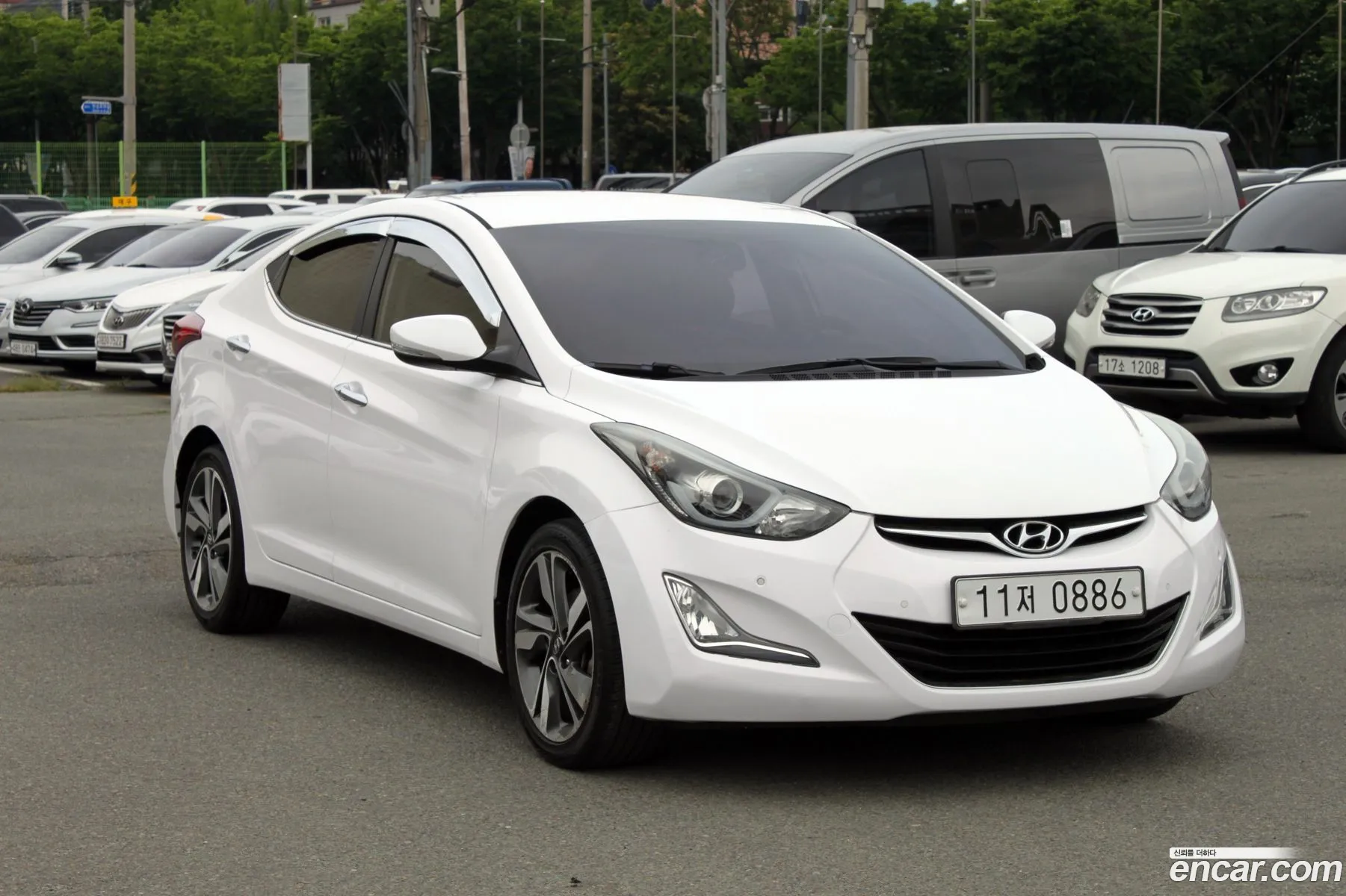 Hyundai Elantra 2015 — 11