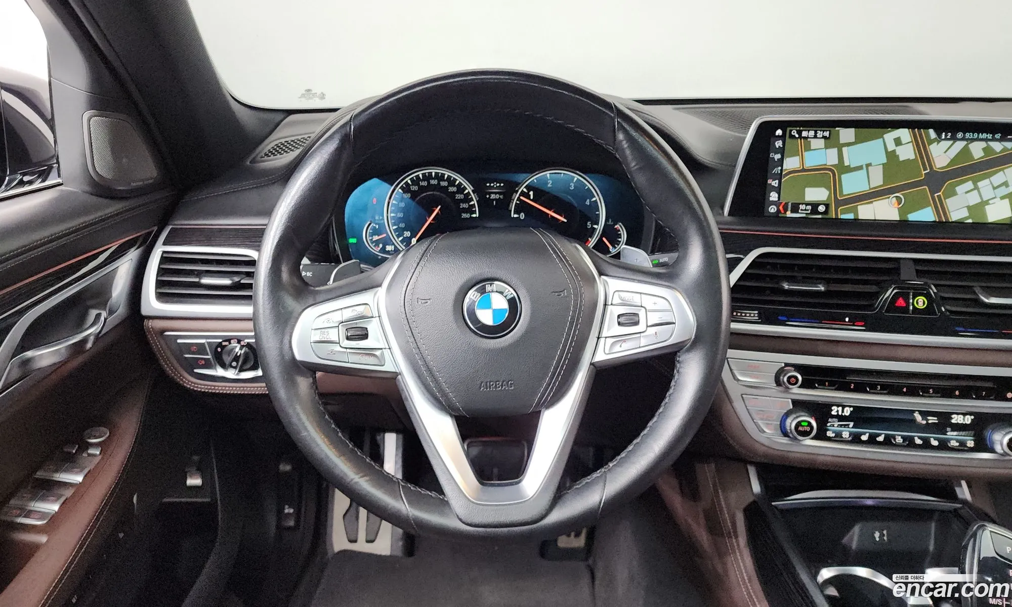 BMW 7 Series 2018 WBA7G6101JB243945 — 27
