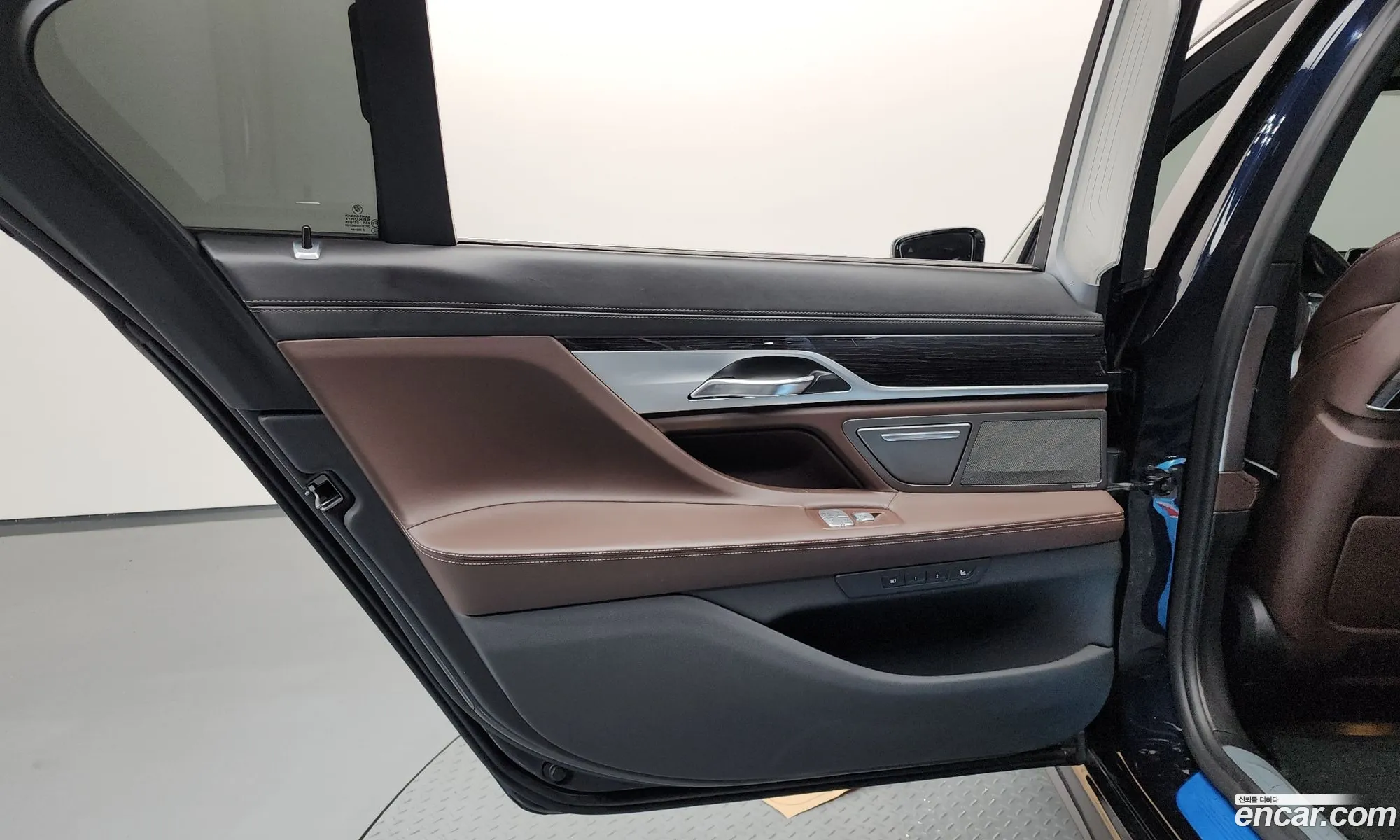 BMW 7 Series 2018 WBA7G6101JB243945 — 6