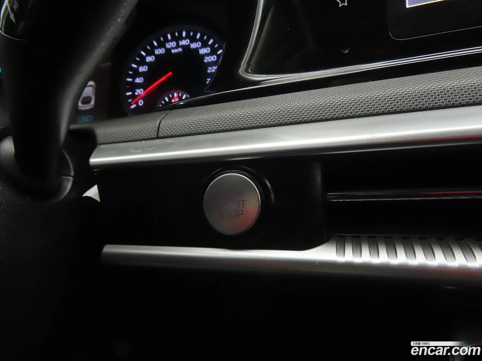 Kia K5 Hybrid 2022 — 13