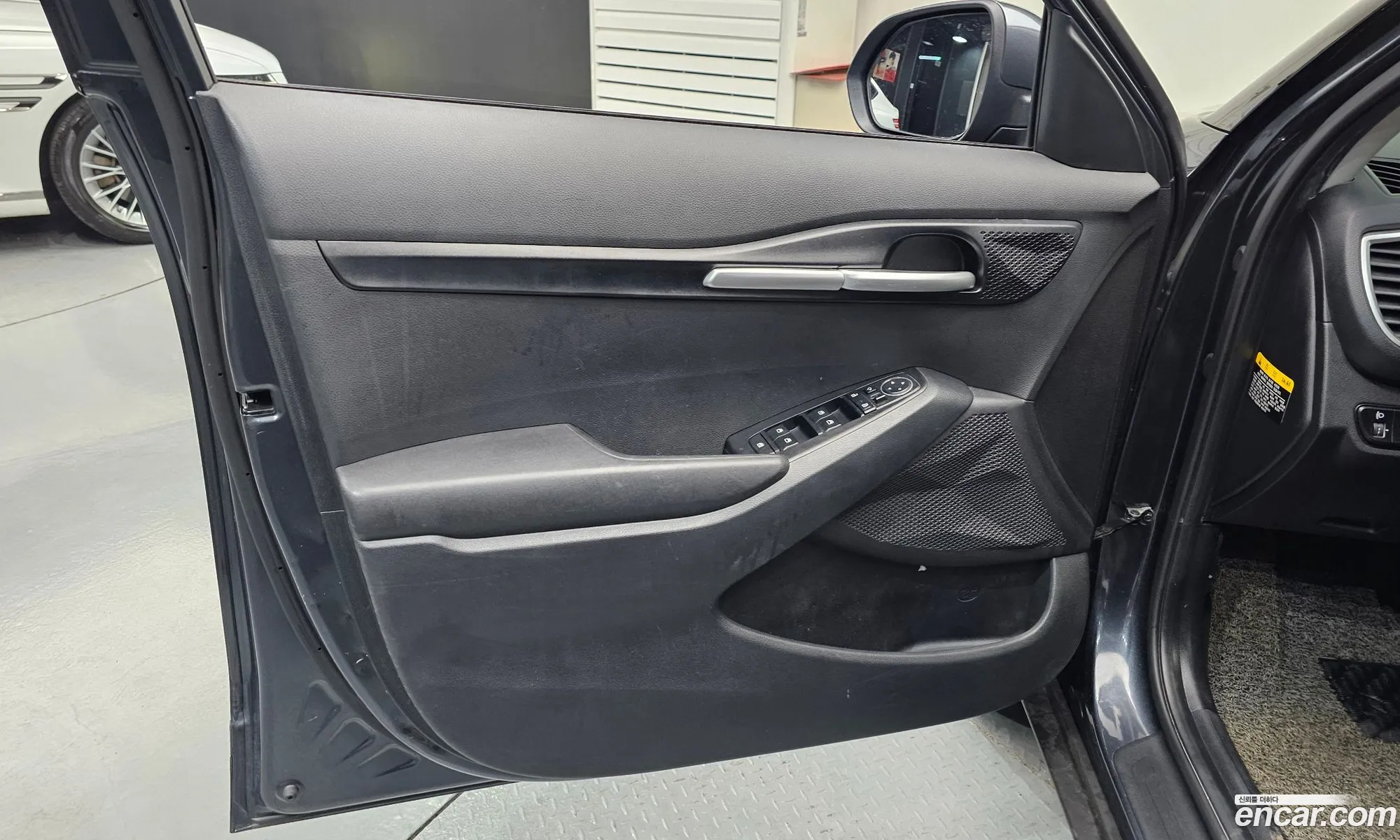 Kia Seltos 2019 KNAER812GLK043310 — 16