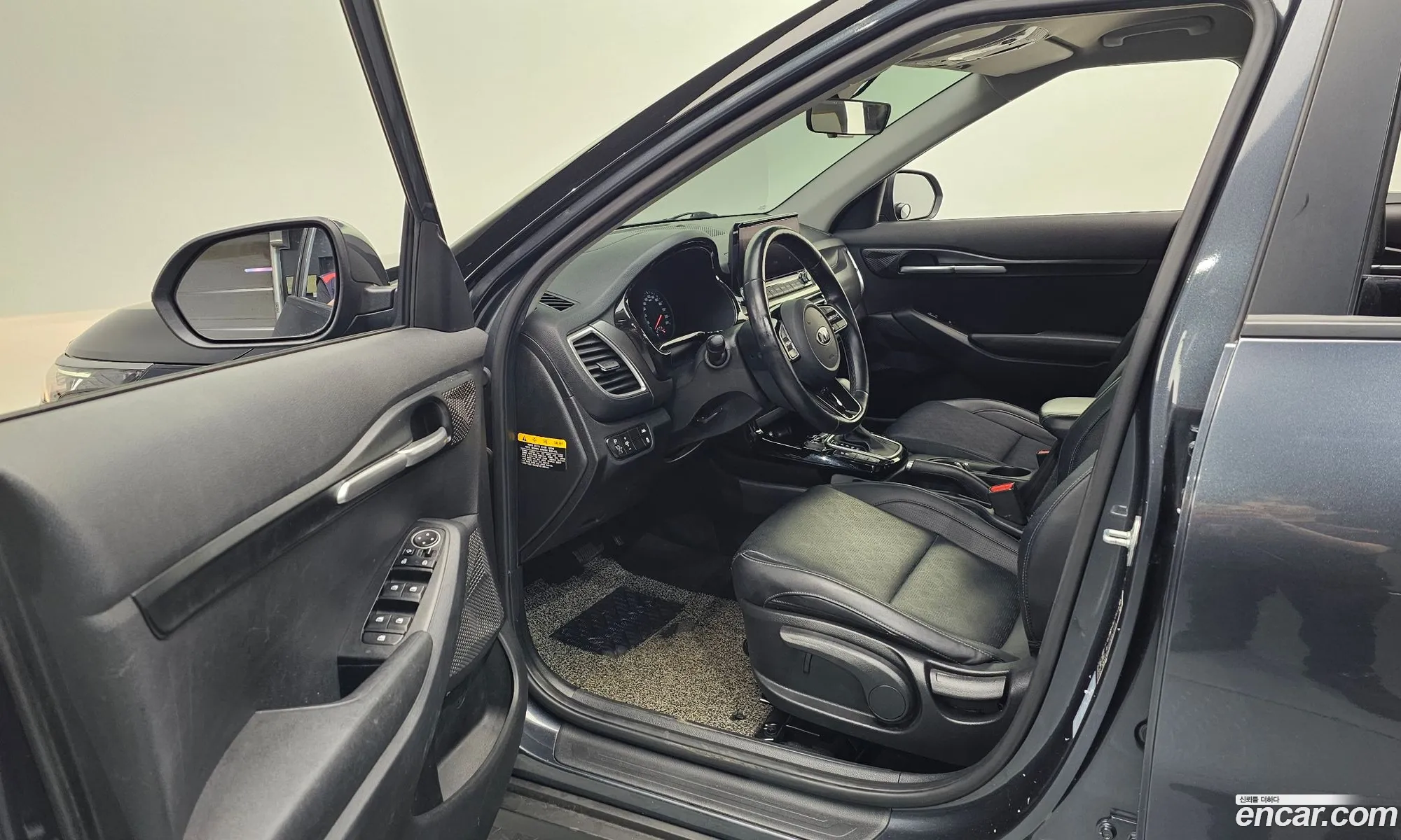 Kia Seltos 2019 KNAER812GLK043310 — 26