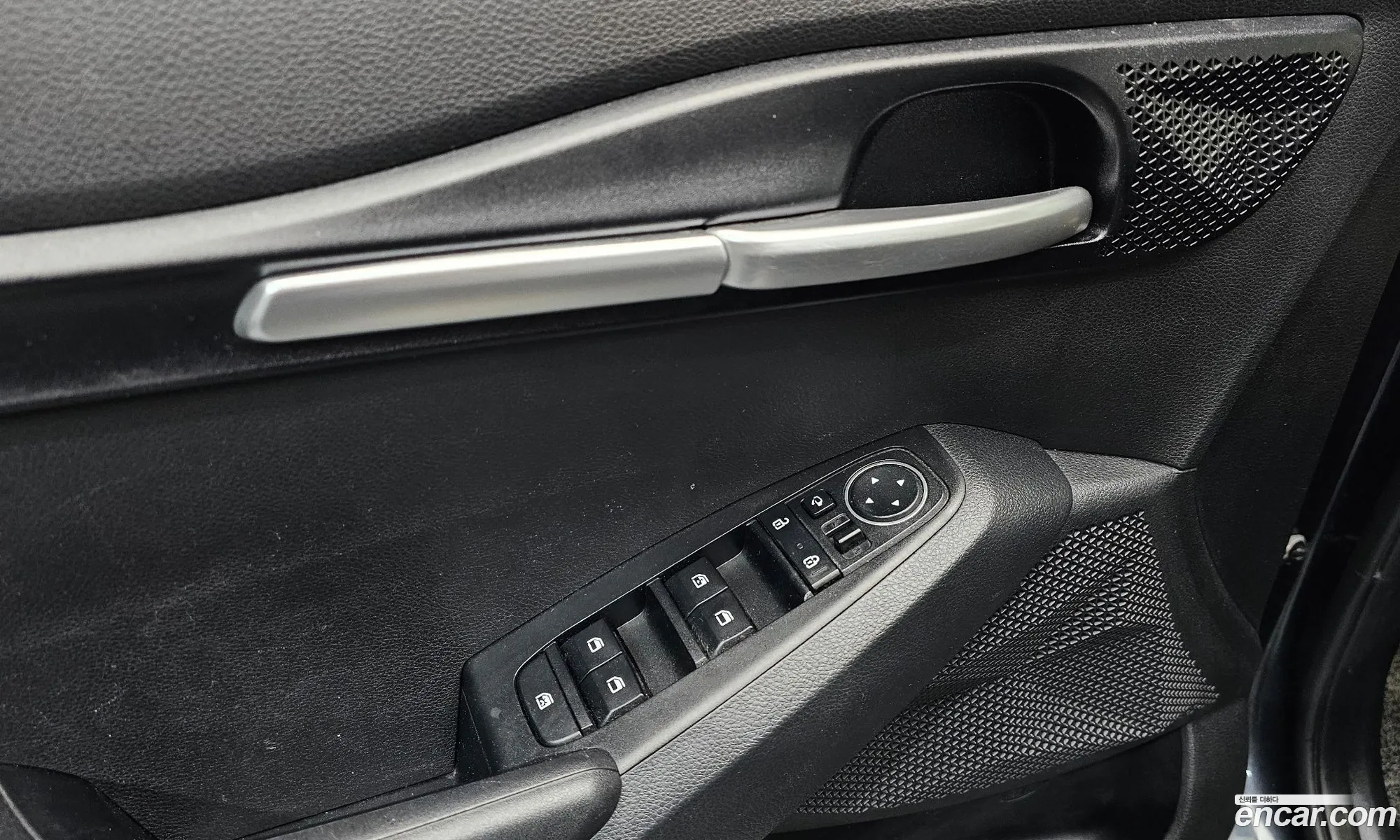 Kia Seltos 2019 KNAER812GLK043310 — 7