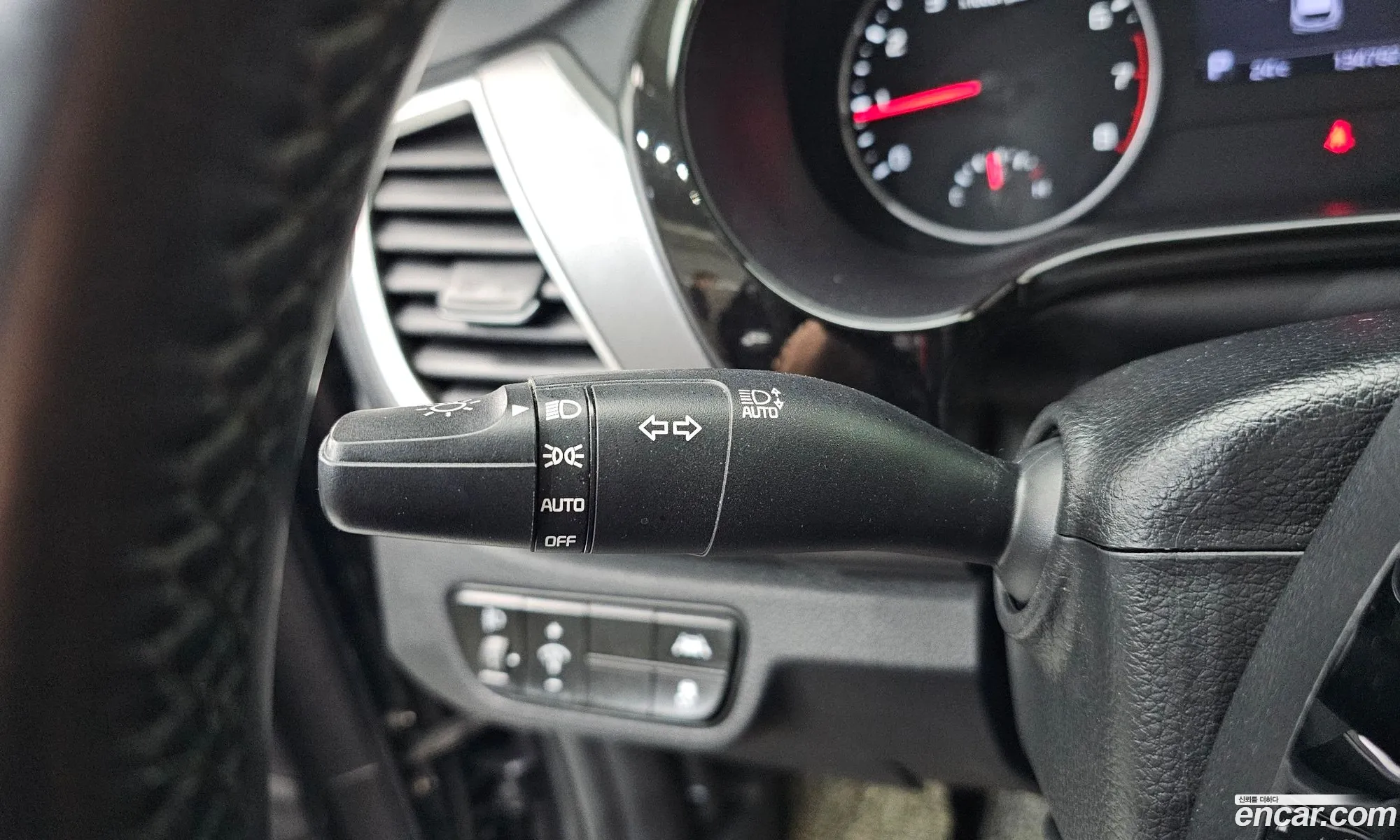Kia Seltos 2019 KNAER812GLK043310 — 18