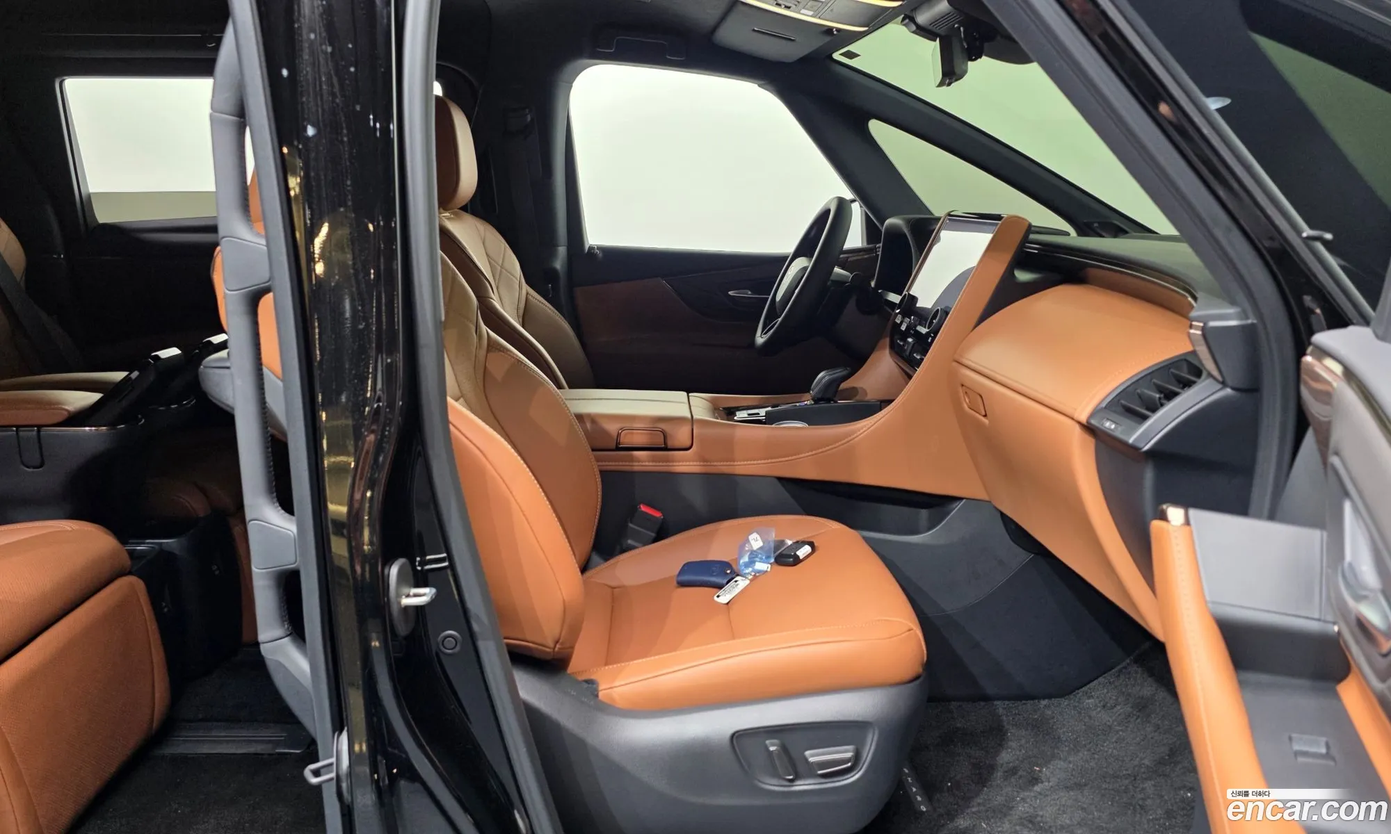 Toyota Alphard 2025 — 2