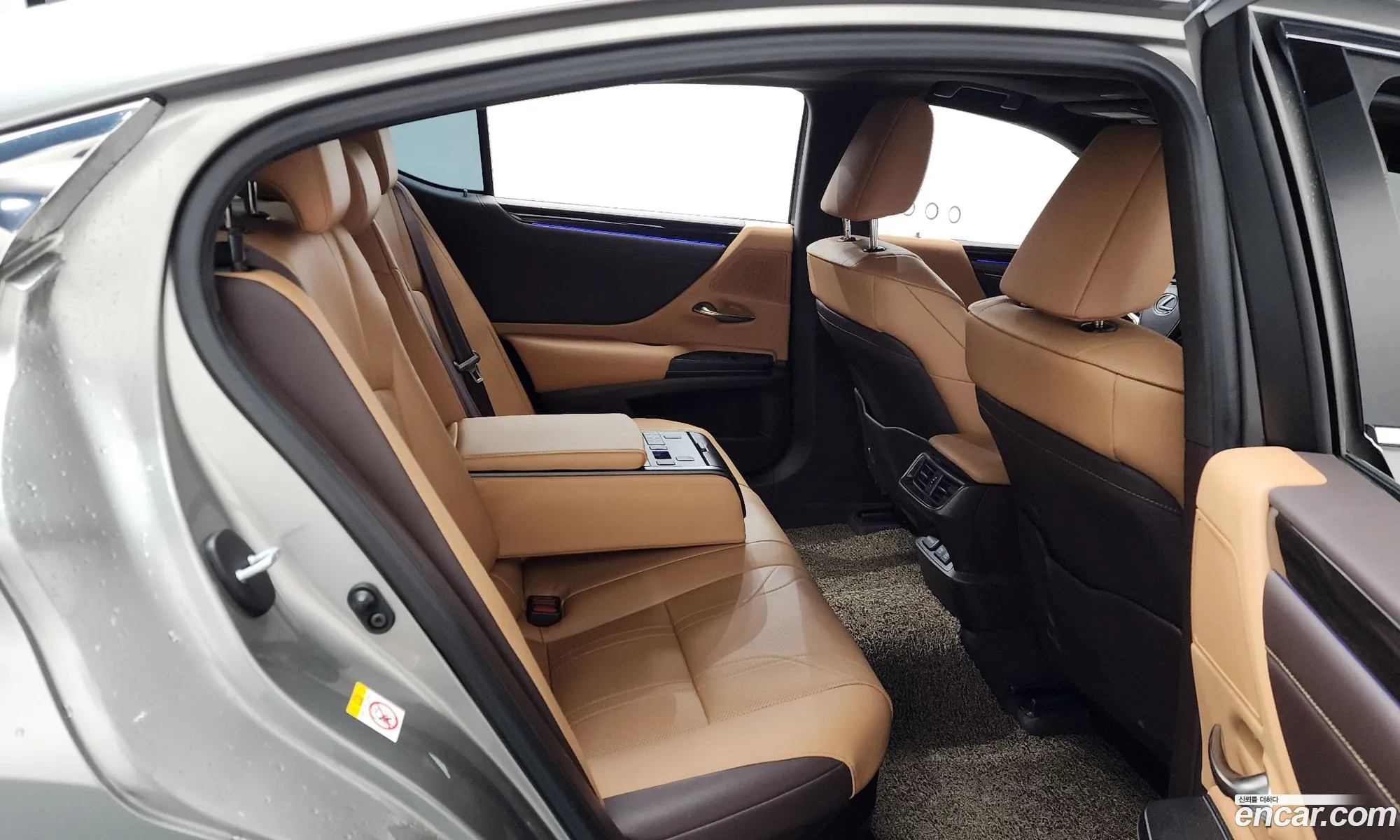 Lexus ES300h 7th Gen 2019 — 27