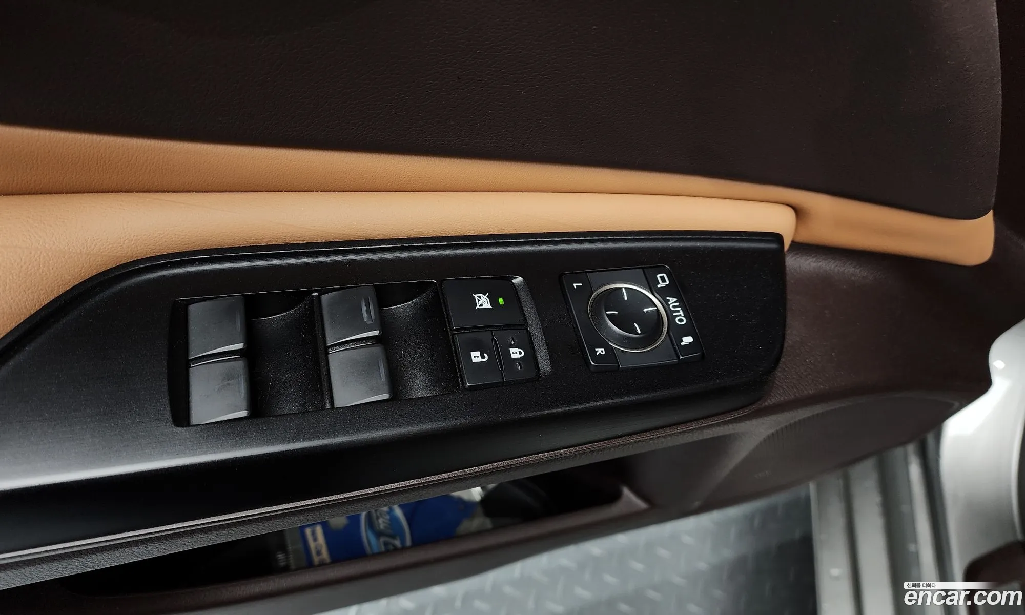 Lexus ES300h 7th Gen 2019 — 21