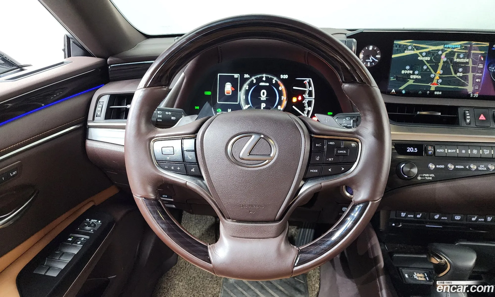 Lexus ES300h 7th Gen 2019 — 13