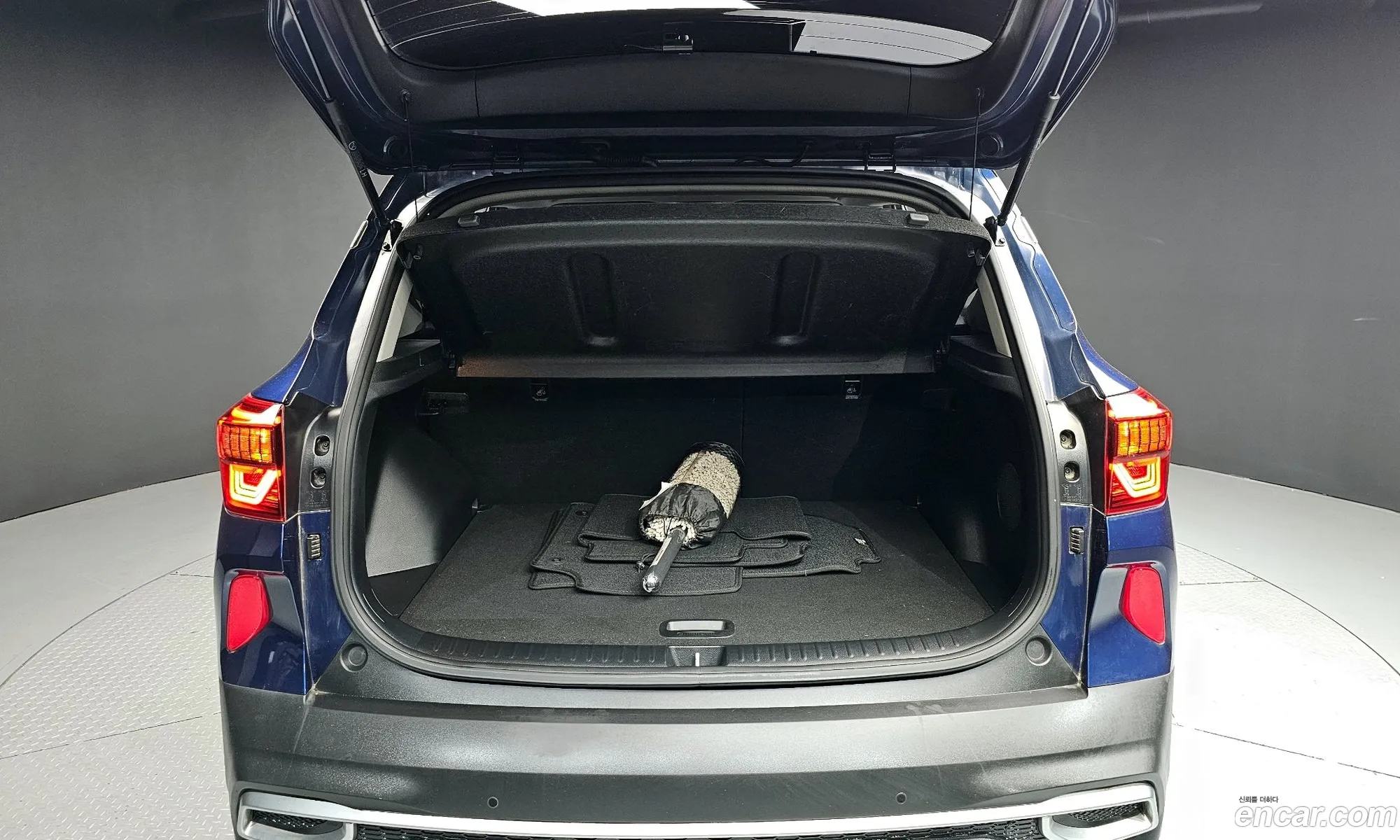 Kia Seltos 2019 KNAET812GLK011071 — 31