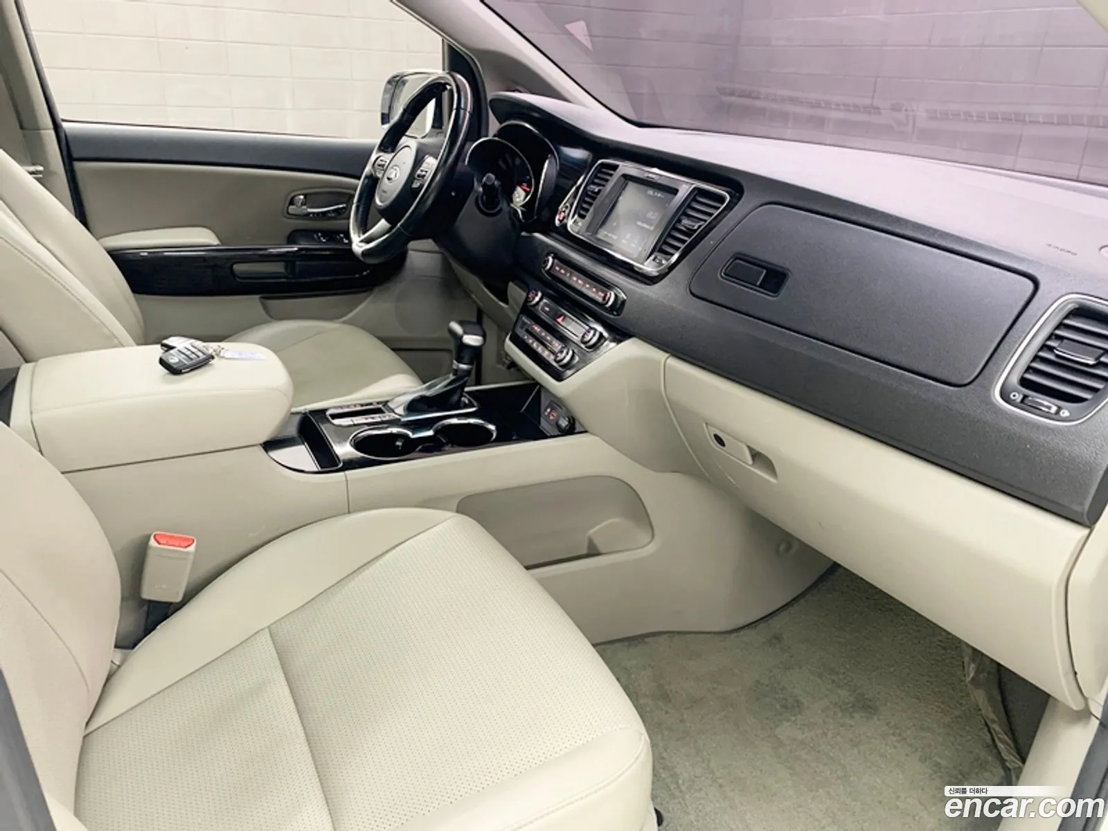 Kia Carnival 2019 — 10