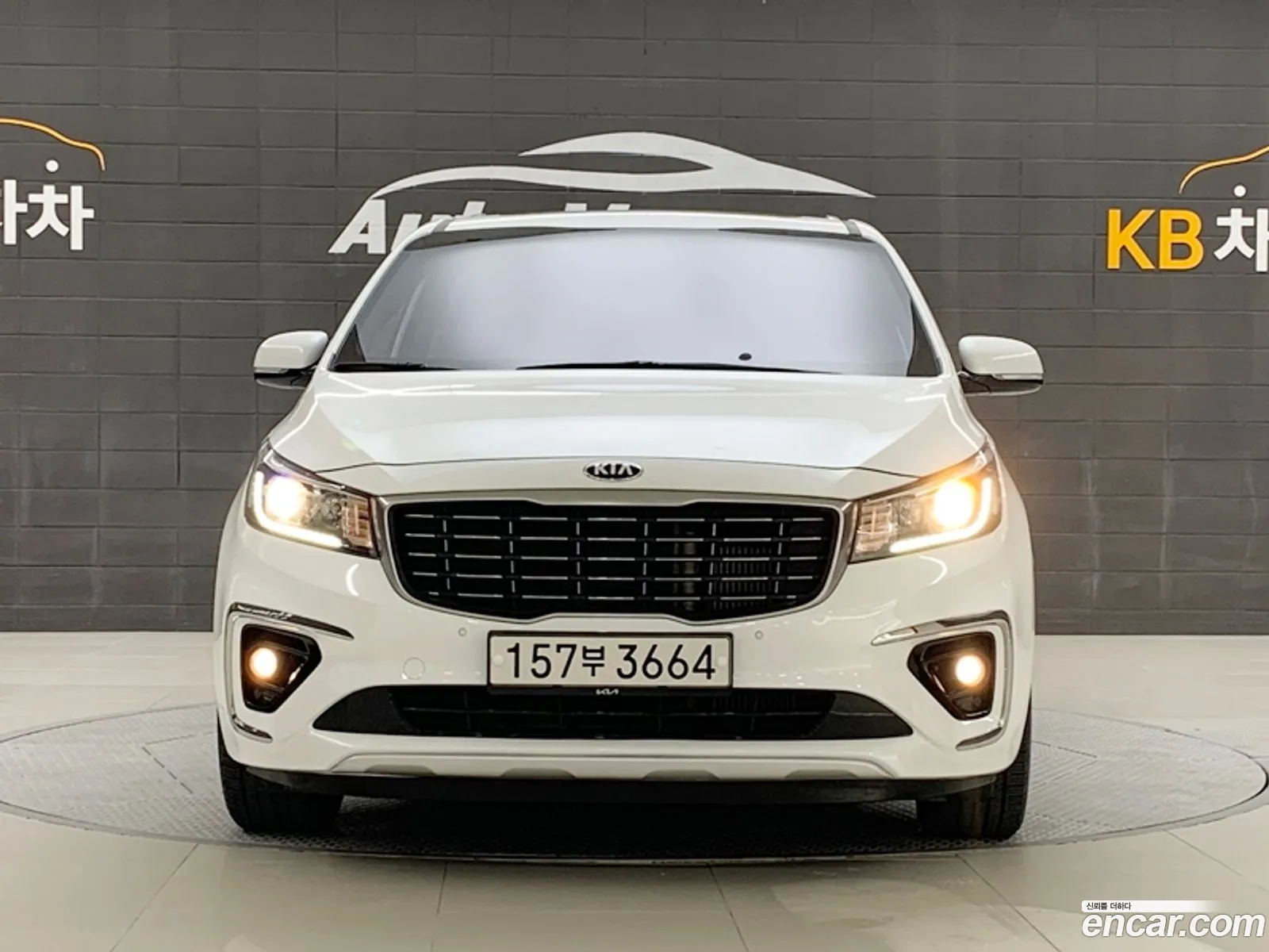 Kia Carnival 2019 — 12