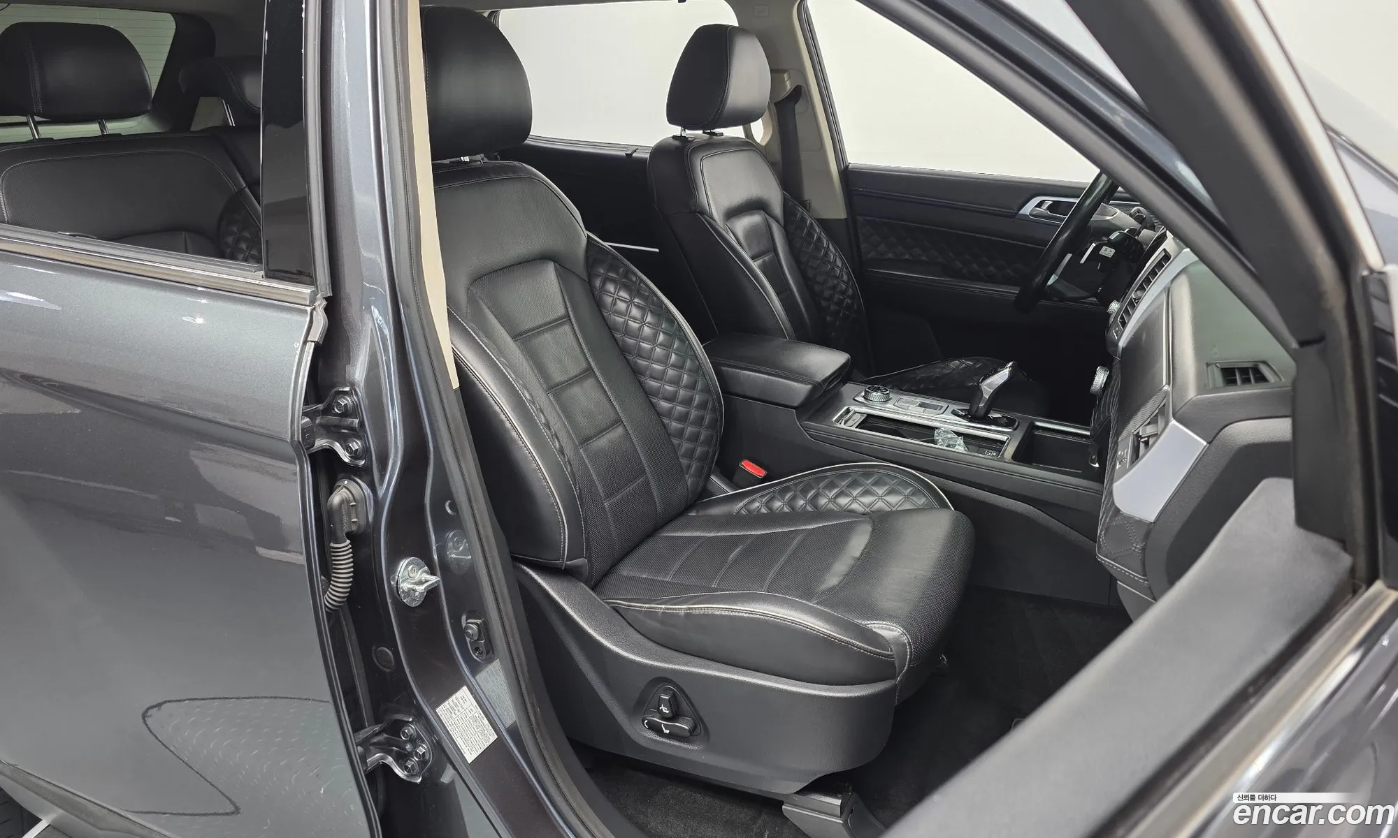 KG Mobility (SsangYong) Rexton 2020 — 18