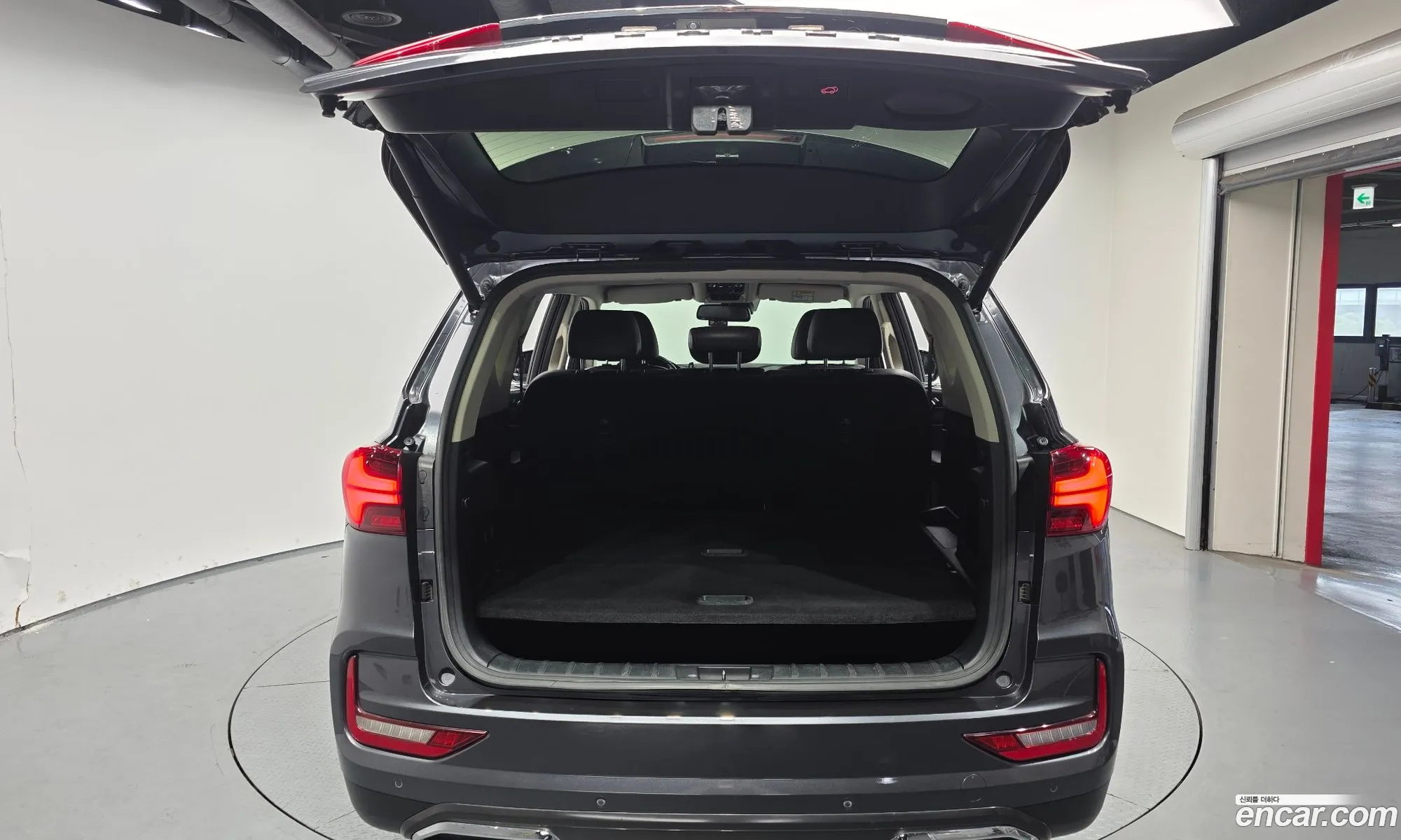 KG Mobility (SsangYong) Rexton 2020 — 3