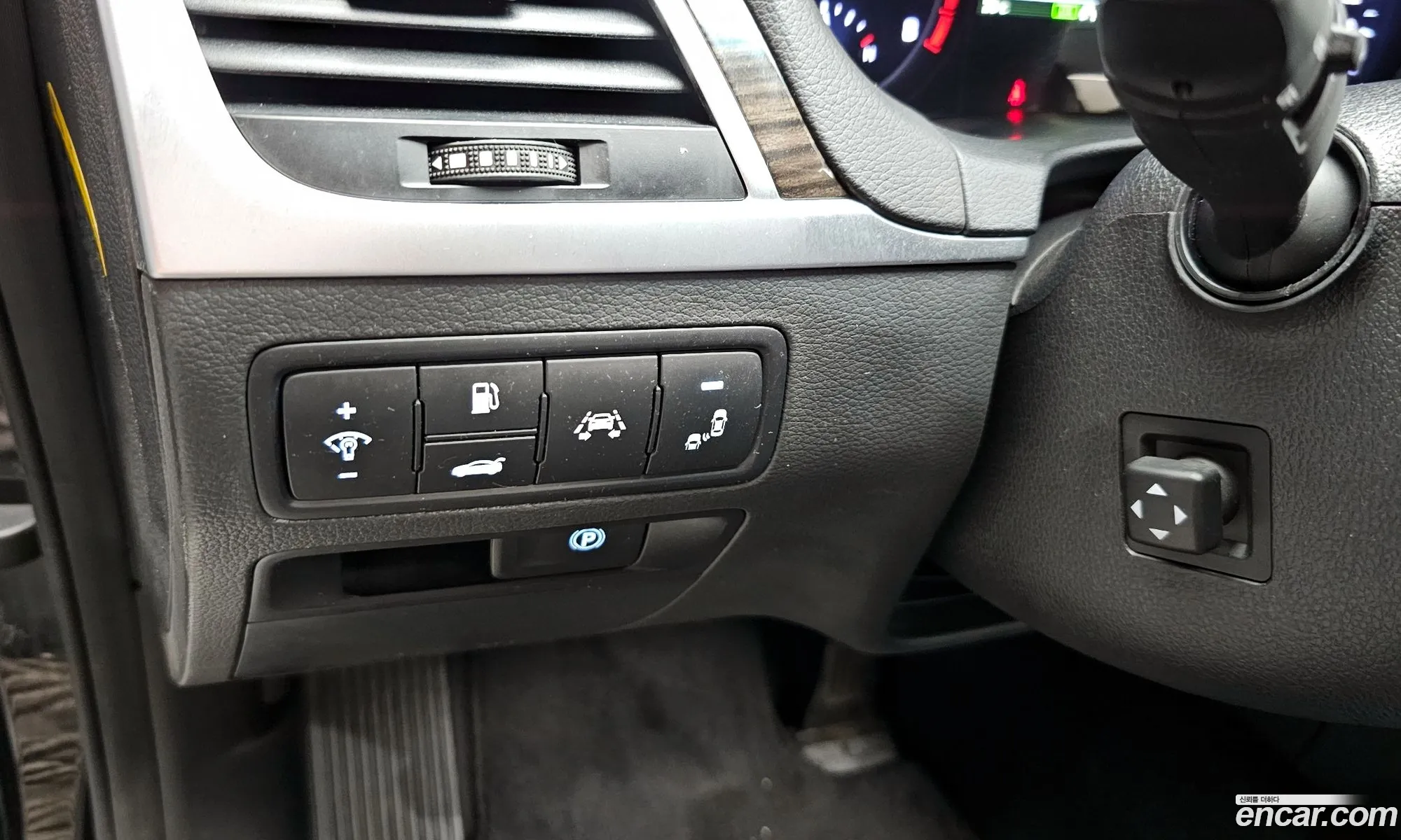 Genesis G80 2018 KMHGL41DDKU313379 — 27