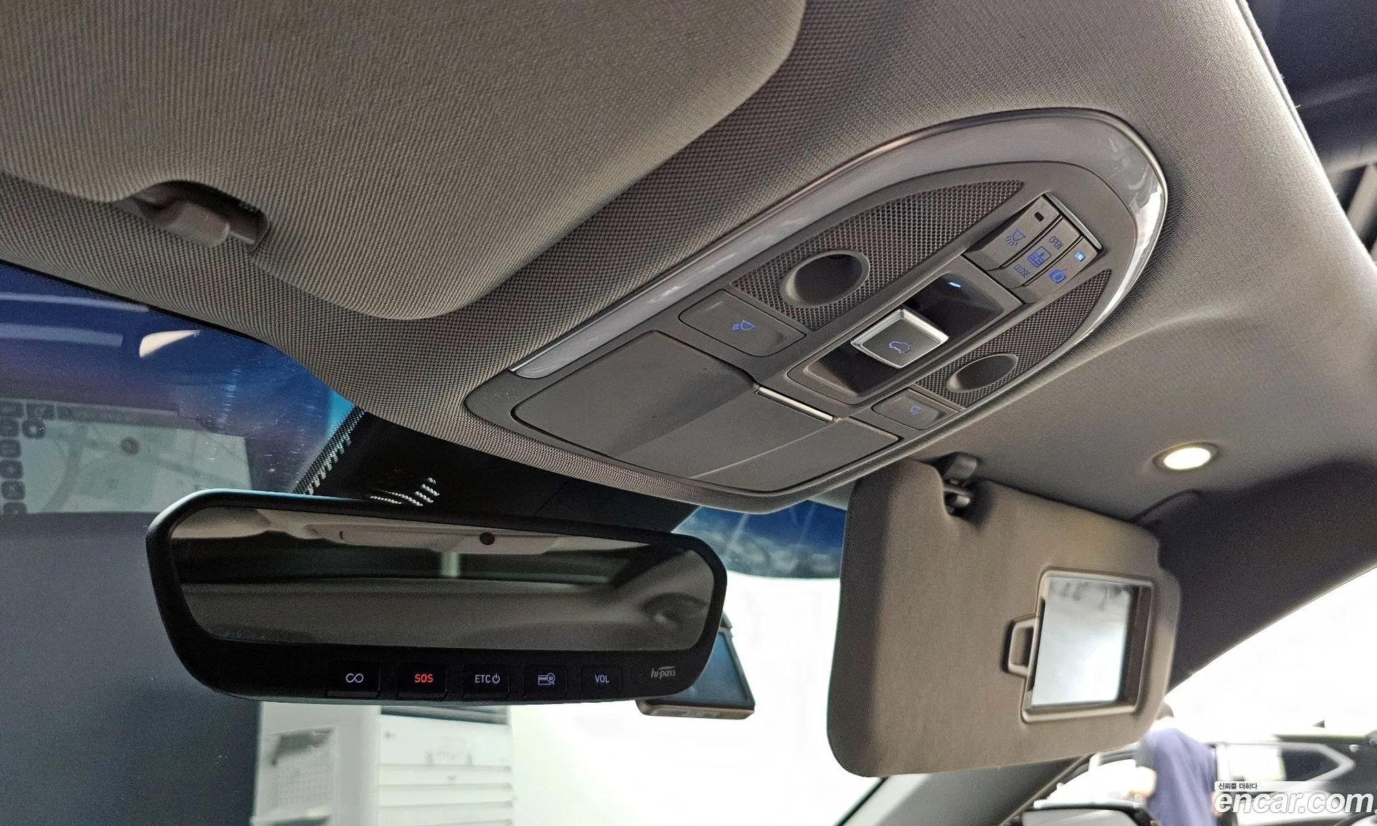 Genesis G80 2018 KMHGL41DDKU313379 — 21